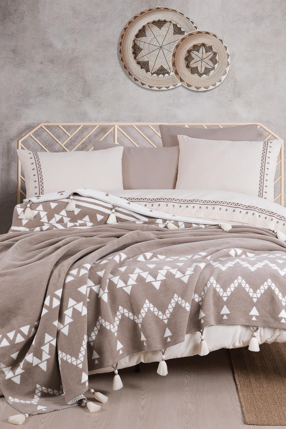 Keops Çift Kişilik Battaniyeli Nevresim Takımı Vizon