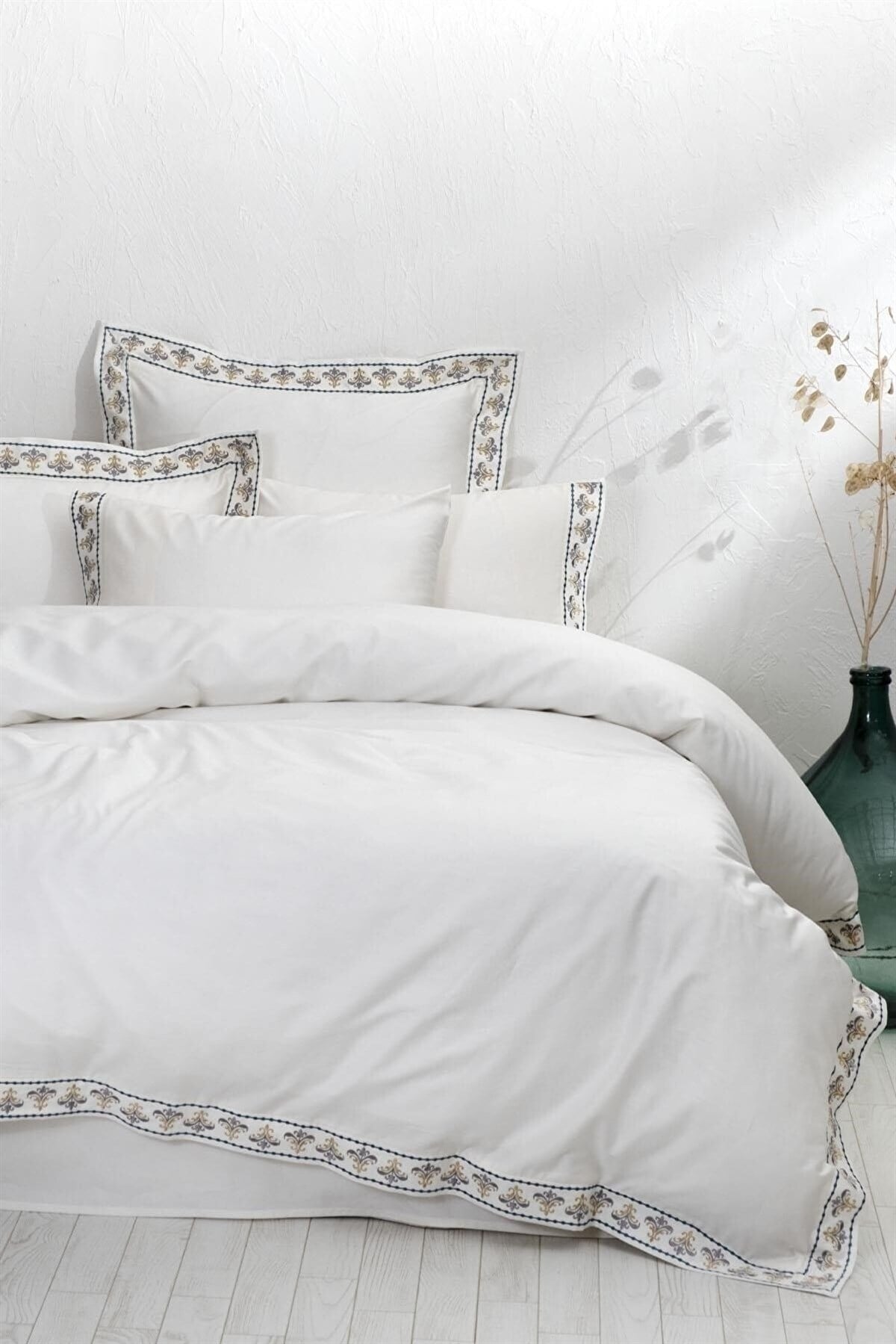 Ecocotton Mira Çift Kişilik Nevresim Takımı %100 Organik Pamuk Saten Nakışlı Krem 200X220 Cm