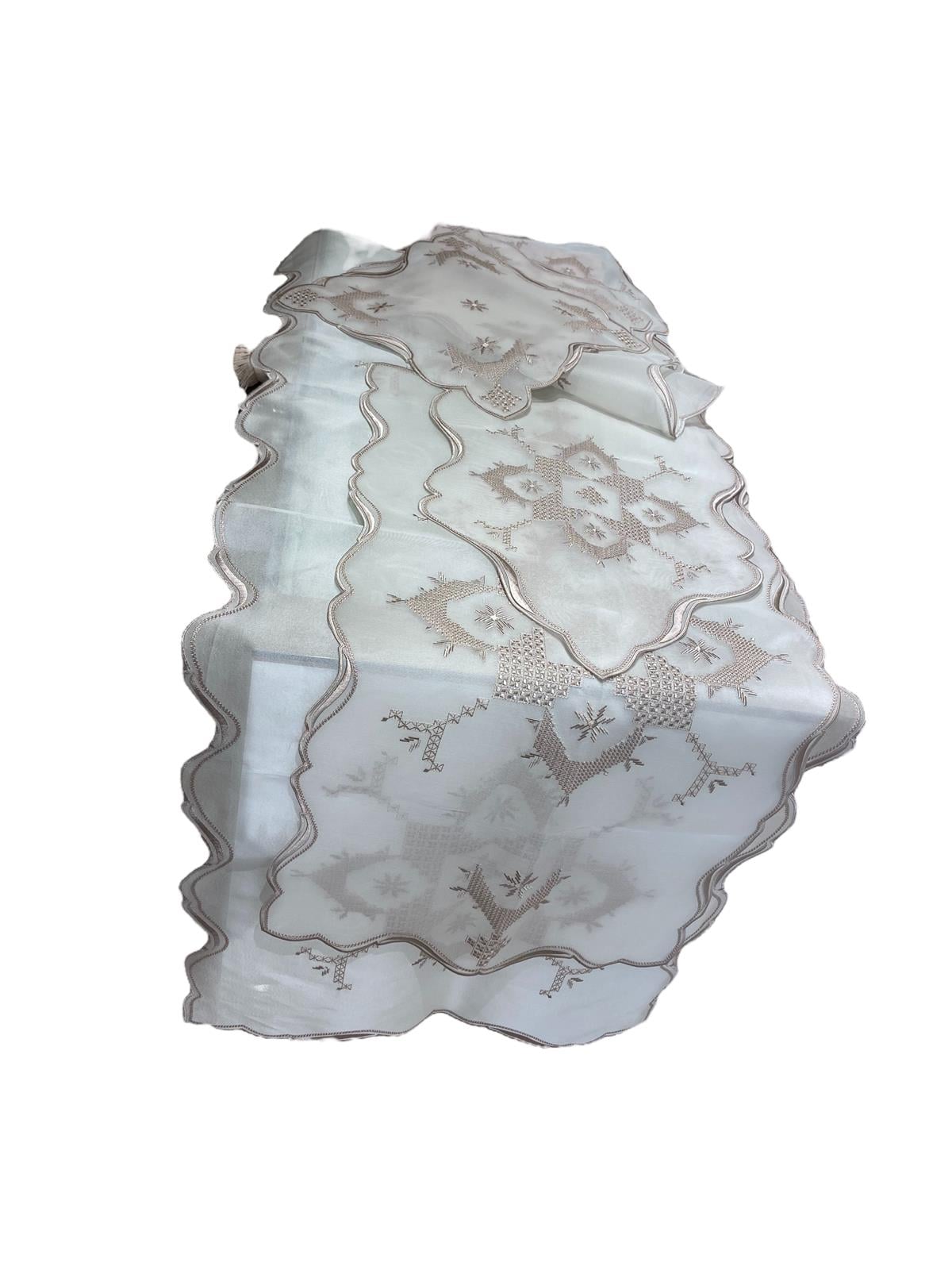 Silkarea Ödemiş İpeği Nakışlı Salon Takımı