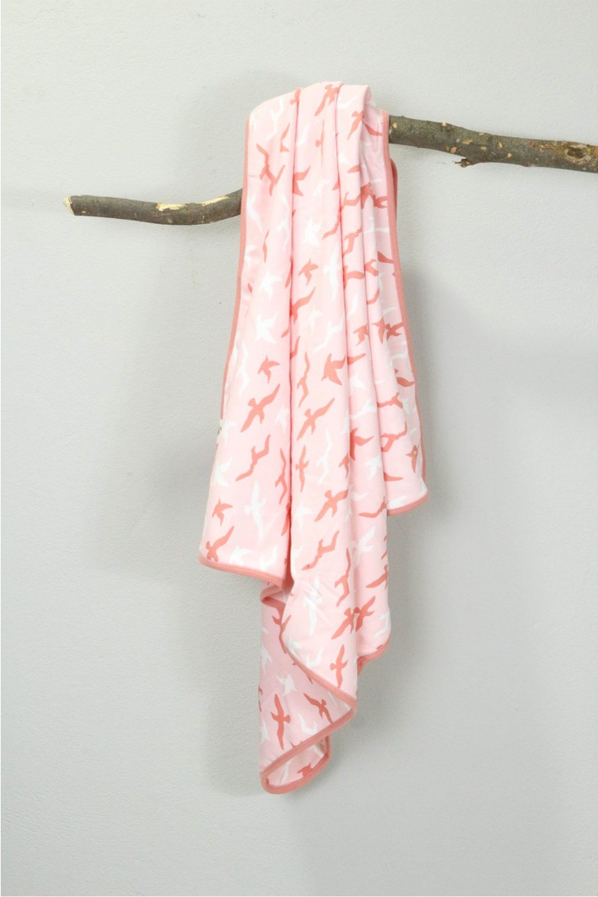 Turna Bebek Penye Bat Somon