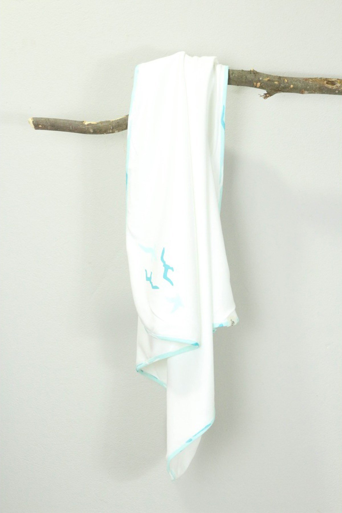 Turna Bebek Penye Battaniye Beyaz