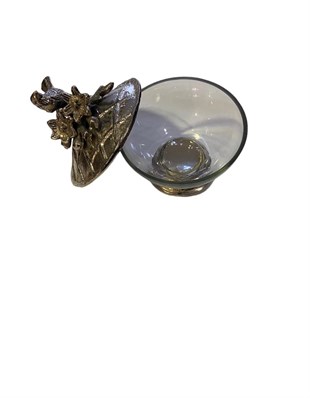 Cemile Gümüş Kaplama Çiçekli Kuşlu Ayaklı Kapaklı Cam Kase Çap: 16 Cm Yükseklik: 21 Cm