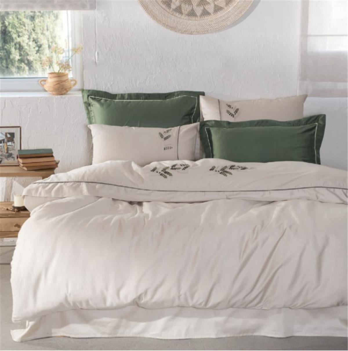 Ecocotton Derin Çift Kişilik Nevresim Takımı %100 Organik Pamuk Saten El Nakışlı Bej-Yeşil 200x220 Cm