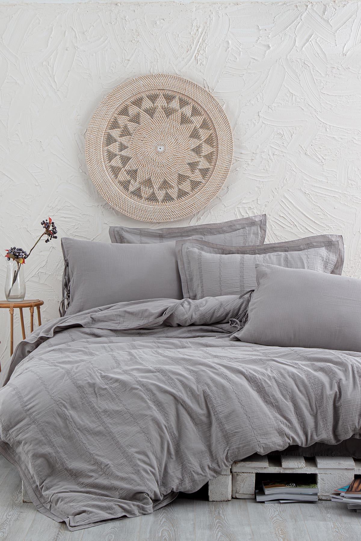 Ecocotton Hafsa Çift Kişilik Nevresim Takımı %100 Organik Pamuk Müslin Brodeli Açık Gri 200x220 Cm