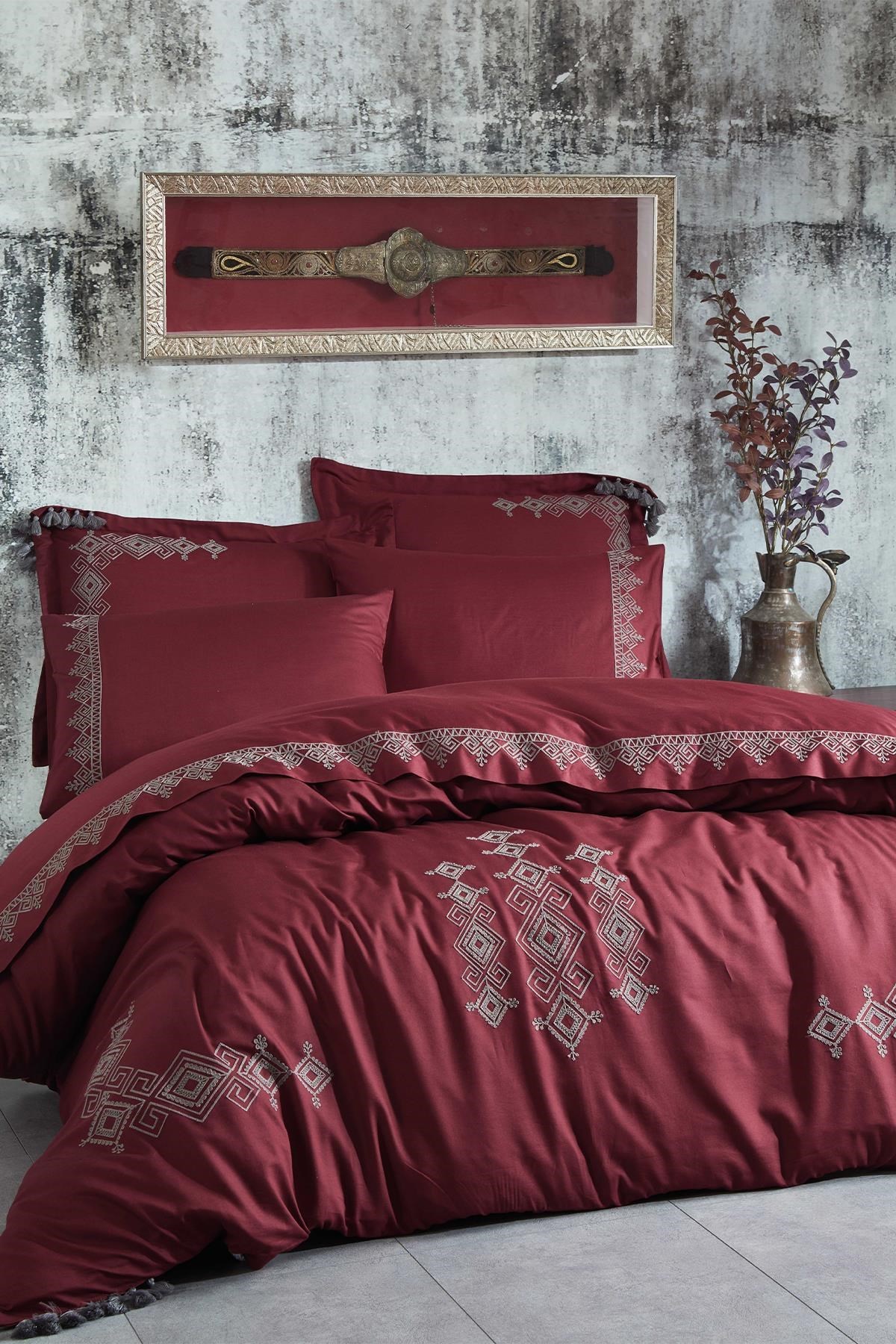 Hazal El Nakışlı Saten Nevresim Double Satin Duvet 200X220 Bordo