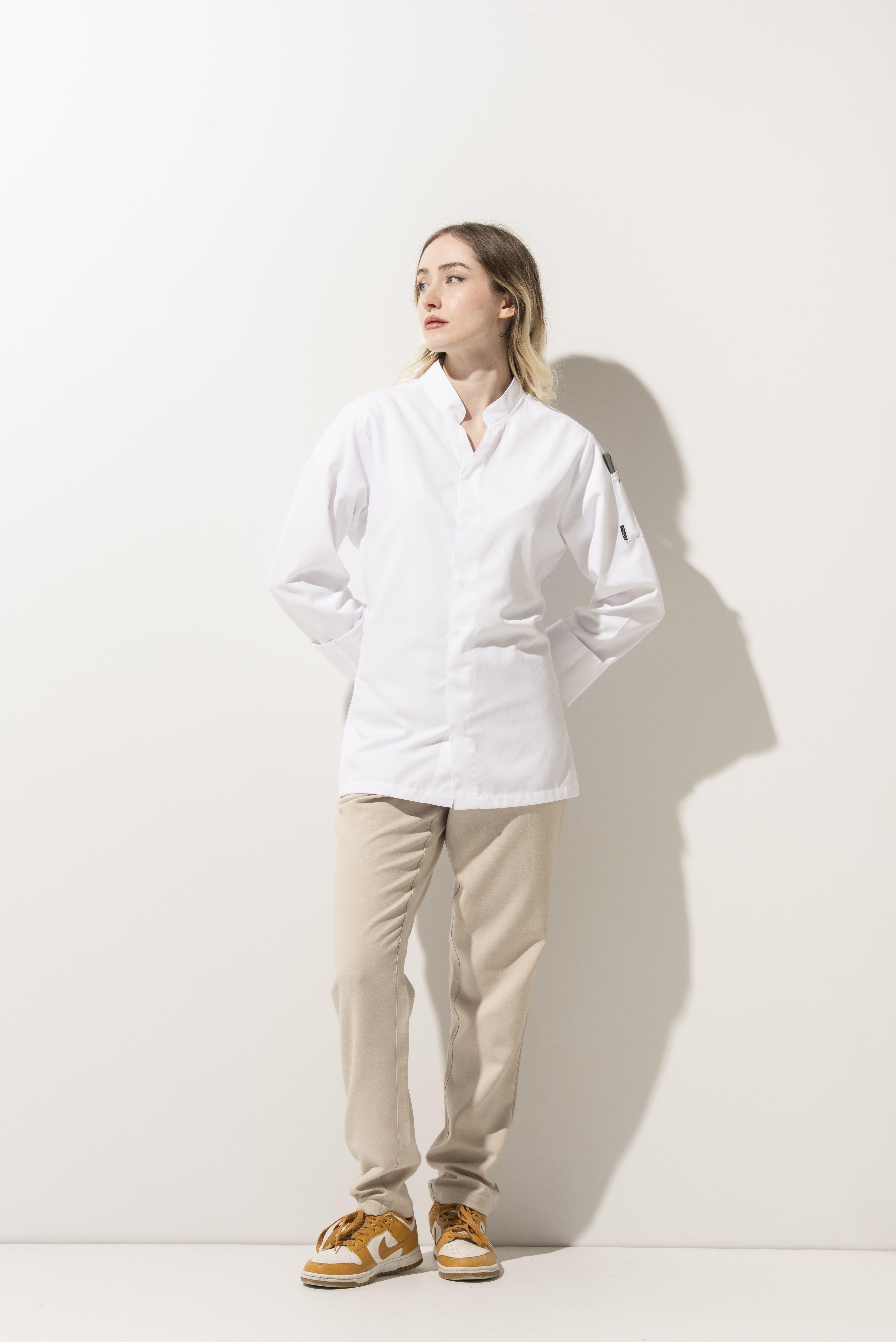 C-07 Vneck Kadın – Beyaz Şef Ceketi