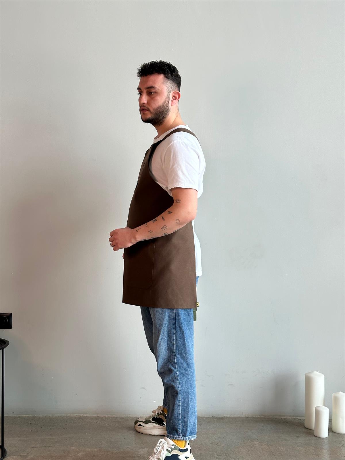 K-155 Holly – Kahverengi Boydan Önlük