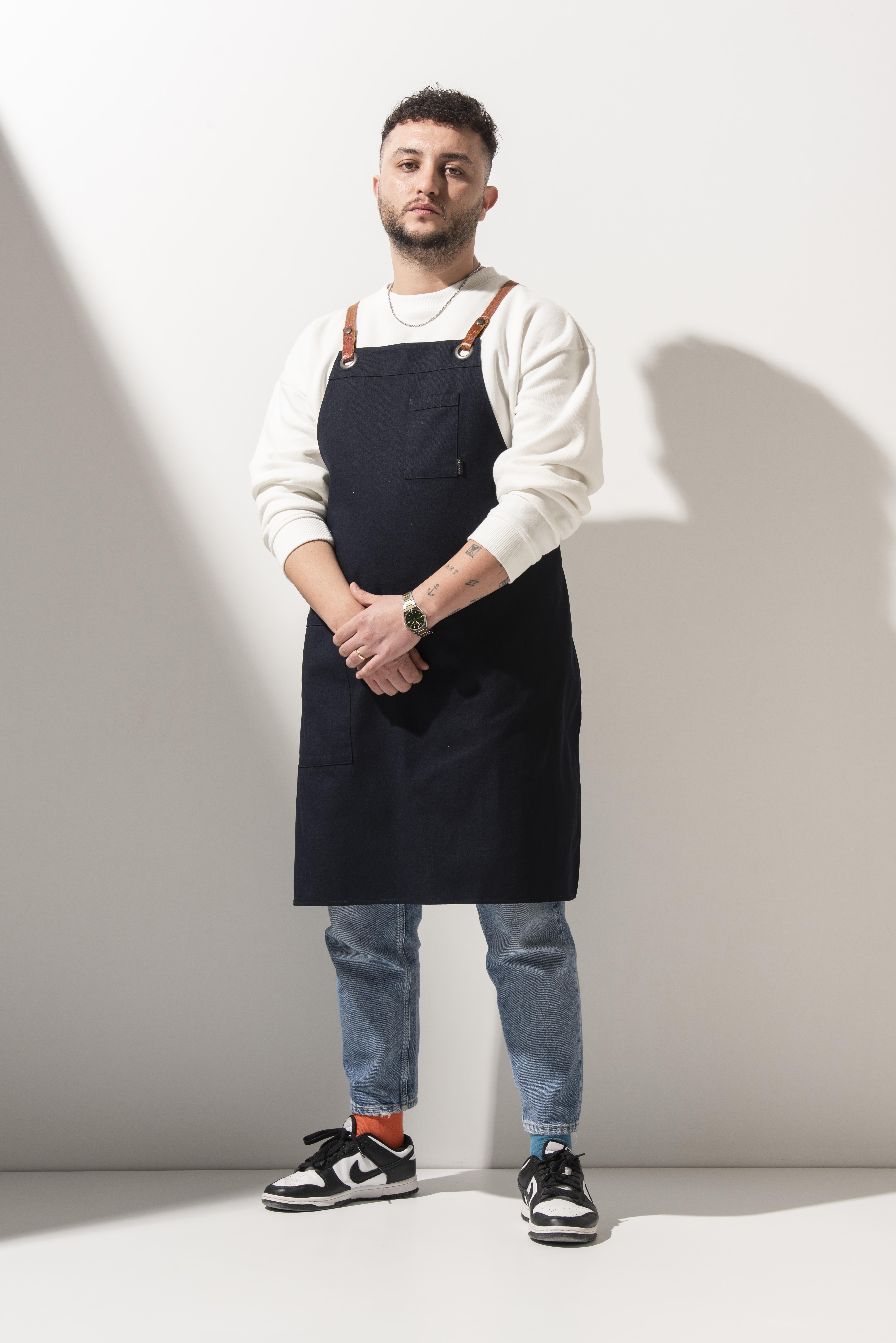 D-177 THOMAS - Çıkarılabilir Taba Rengi Askılı Lacivert Önlük 