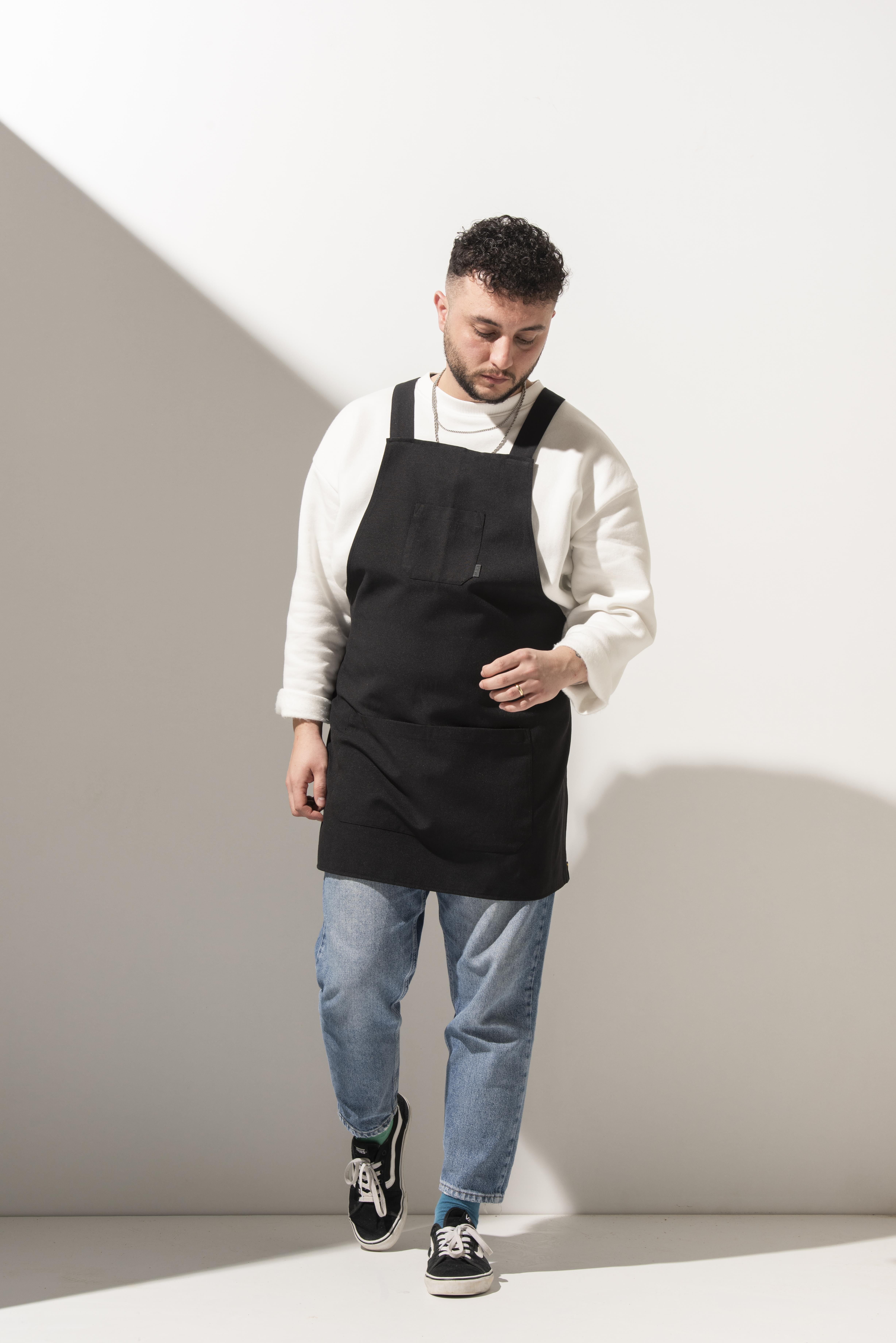 K-155 HOLLY - Çapraz Askılı Siyah Önlük 