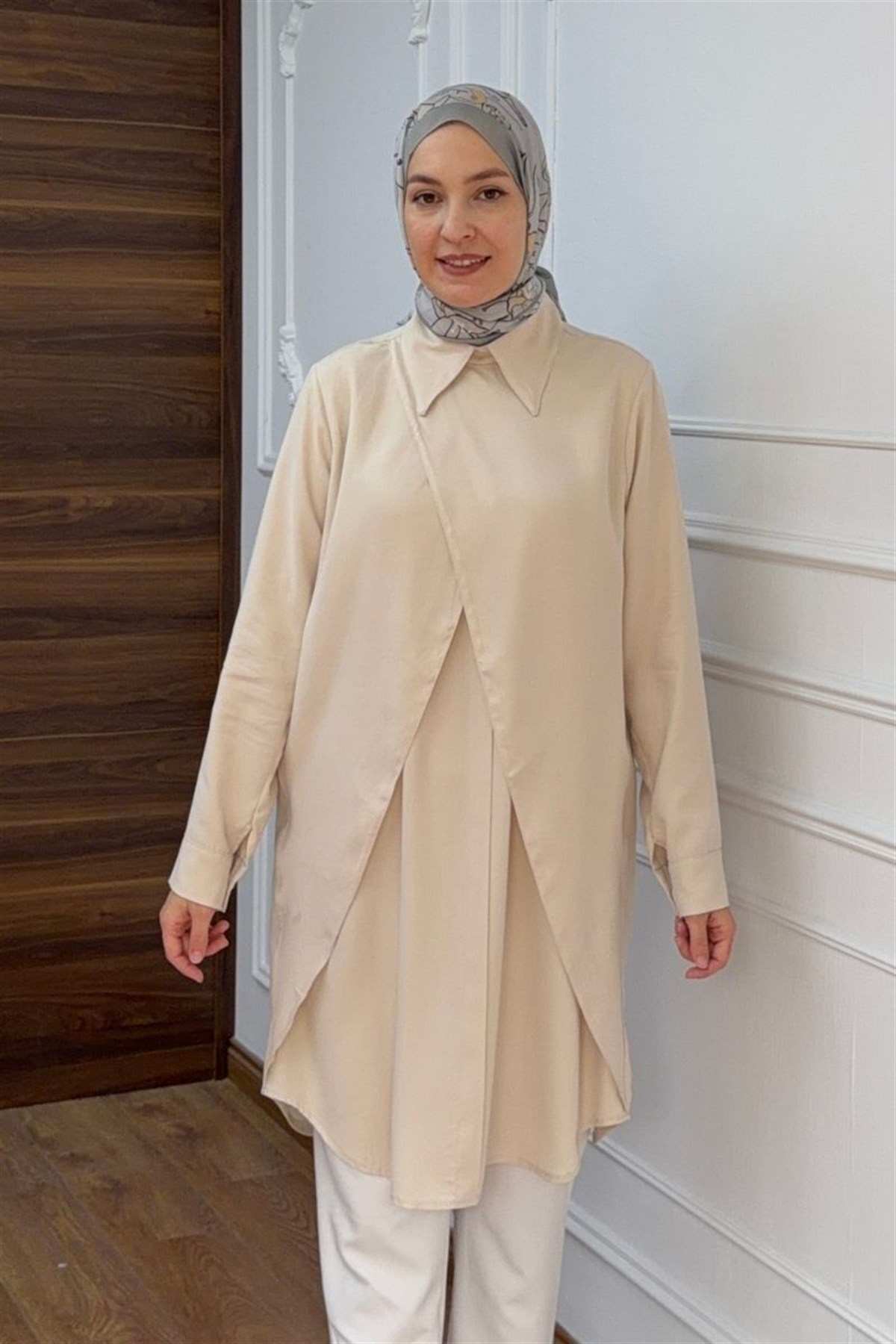 Alya Önü Fırfırlı Uzun Tunik Krem