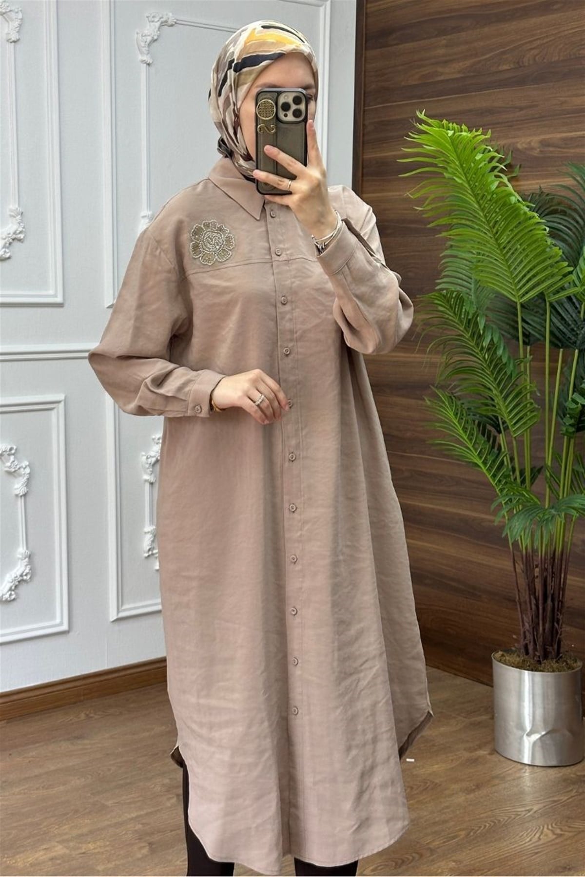 Armine Trend Çiçek Detaylı Uzun Tunik Vizon
