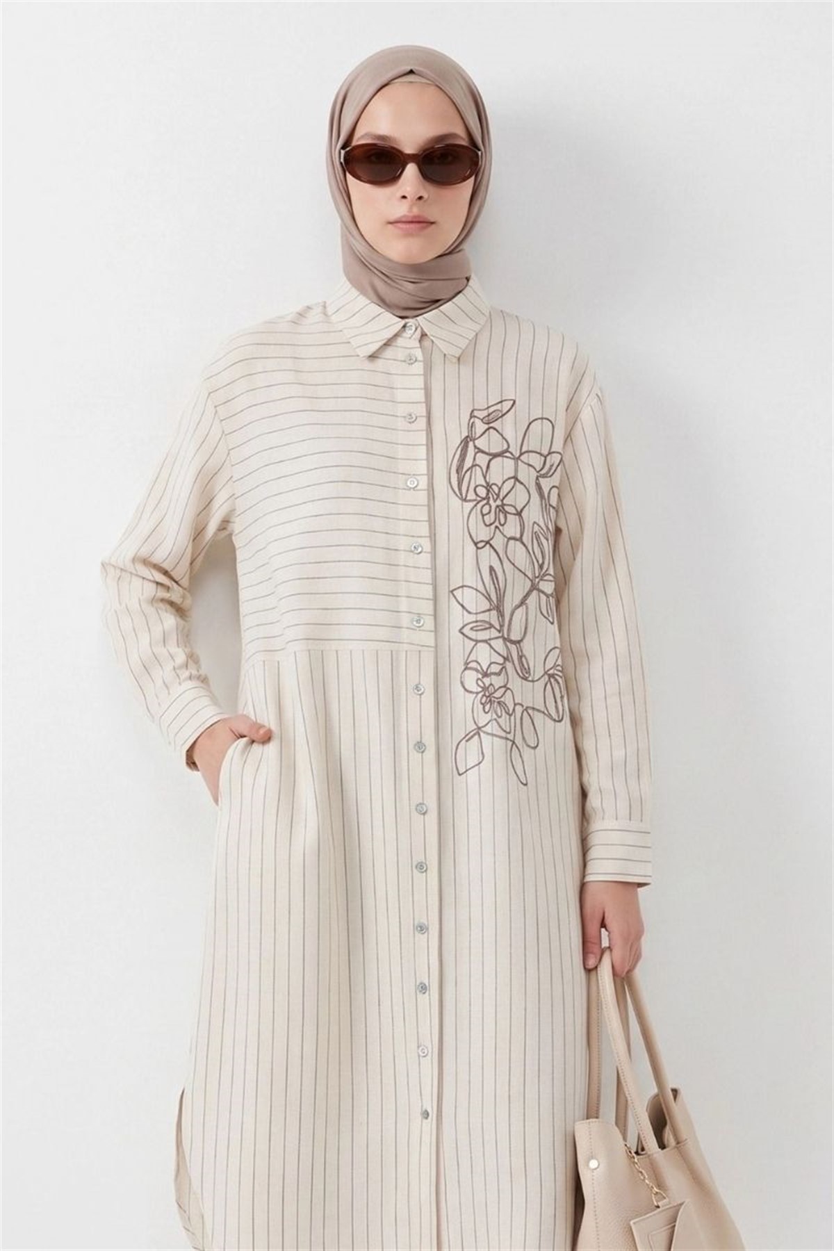 Armine Trend Düğmeli Nakışlı Cepli Tunik Ekru