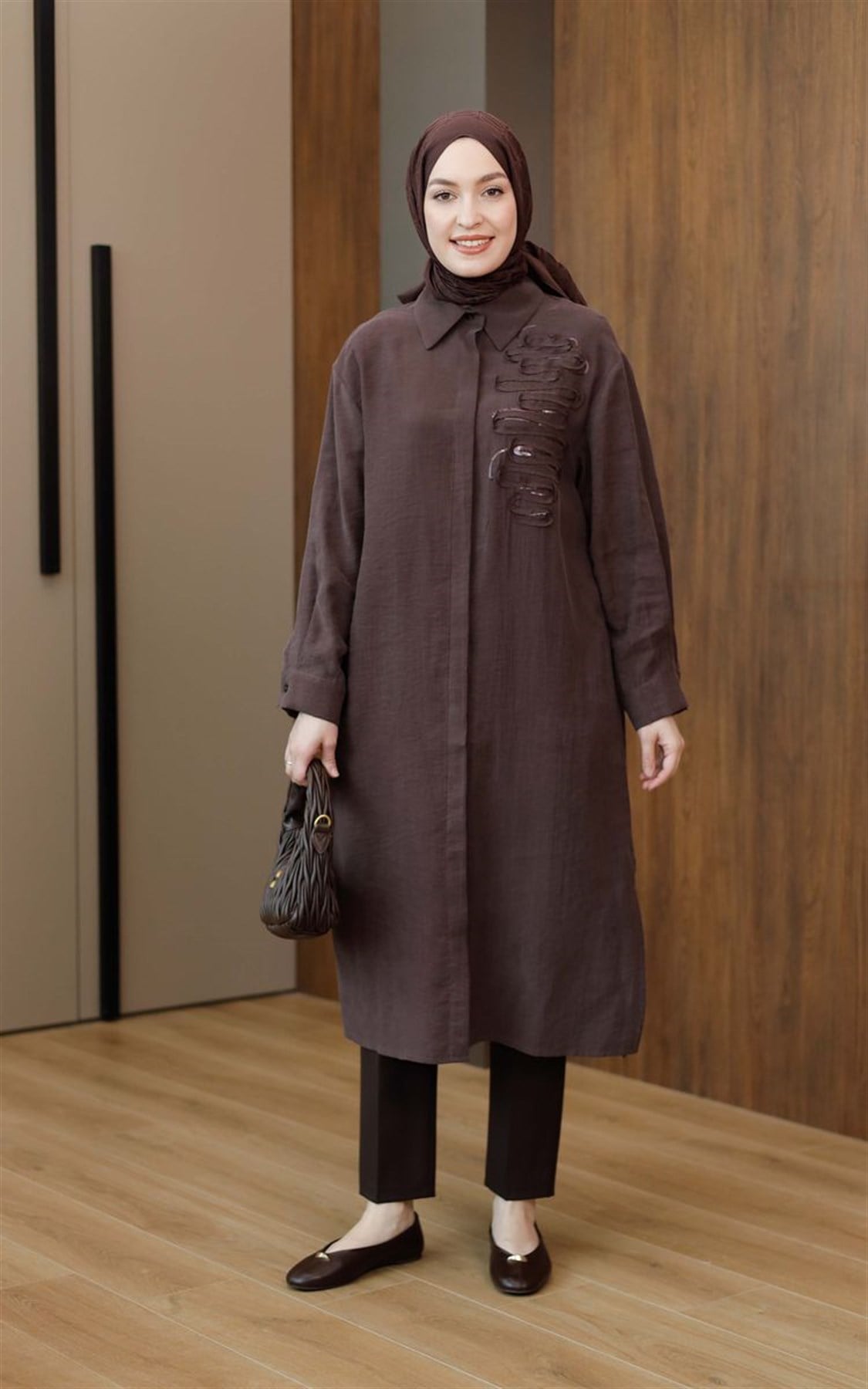 Armine Trend Pul Detaylı Uzun Tunik Kahverengi 