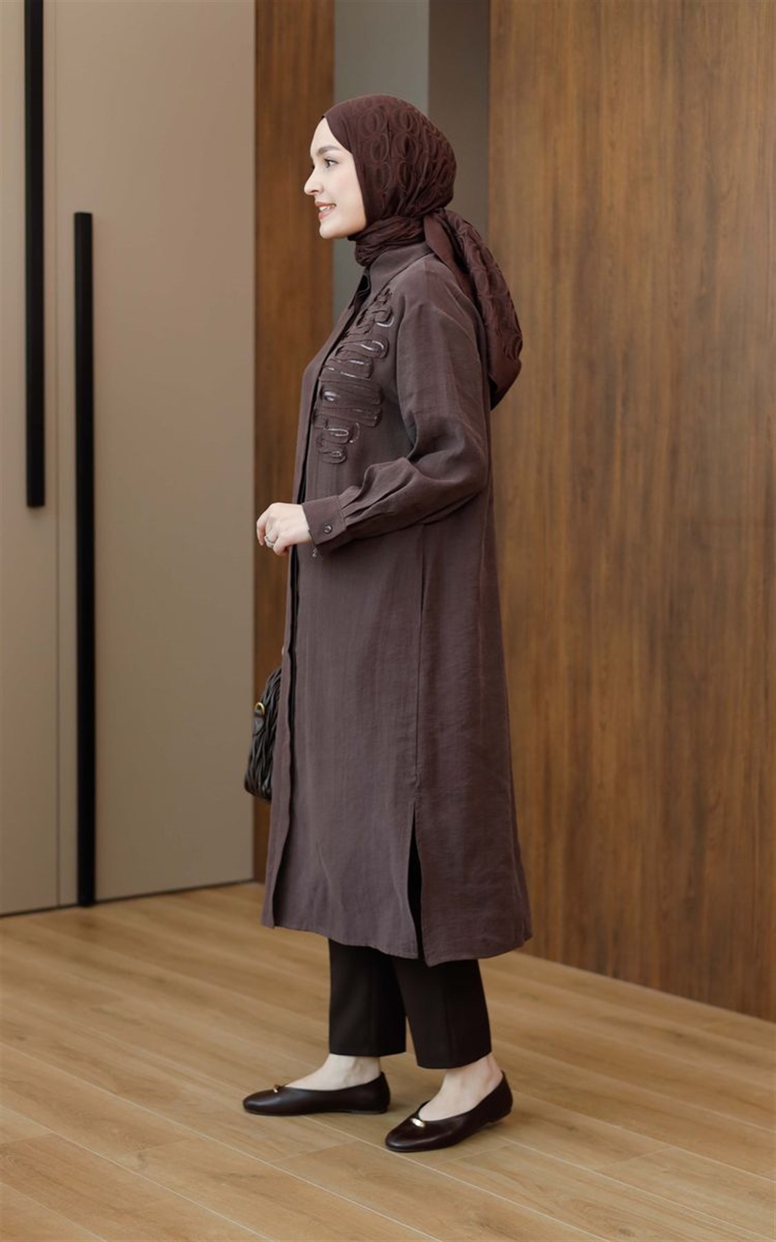 Armine Trend Pul Detaylı Uzun Tunik Kahverengi 