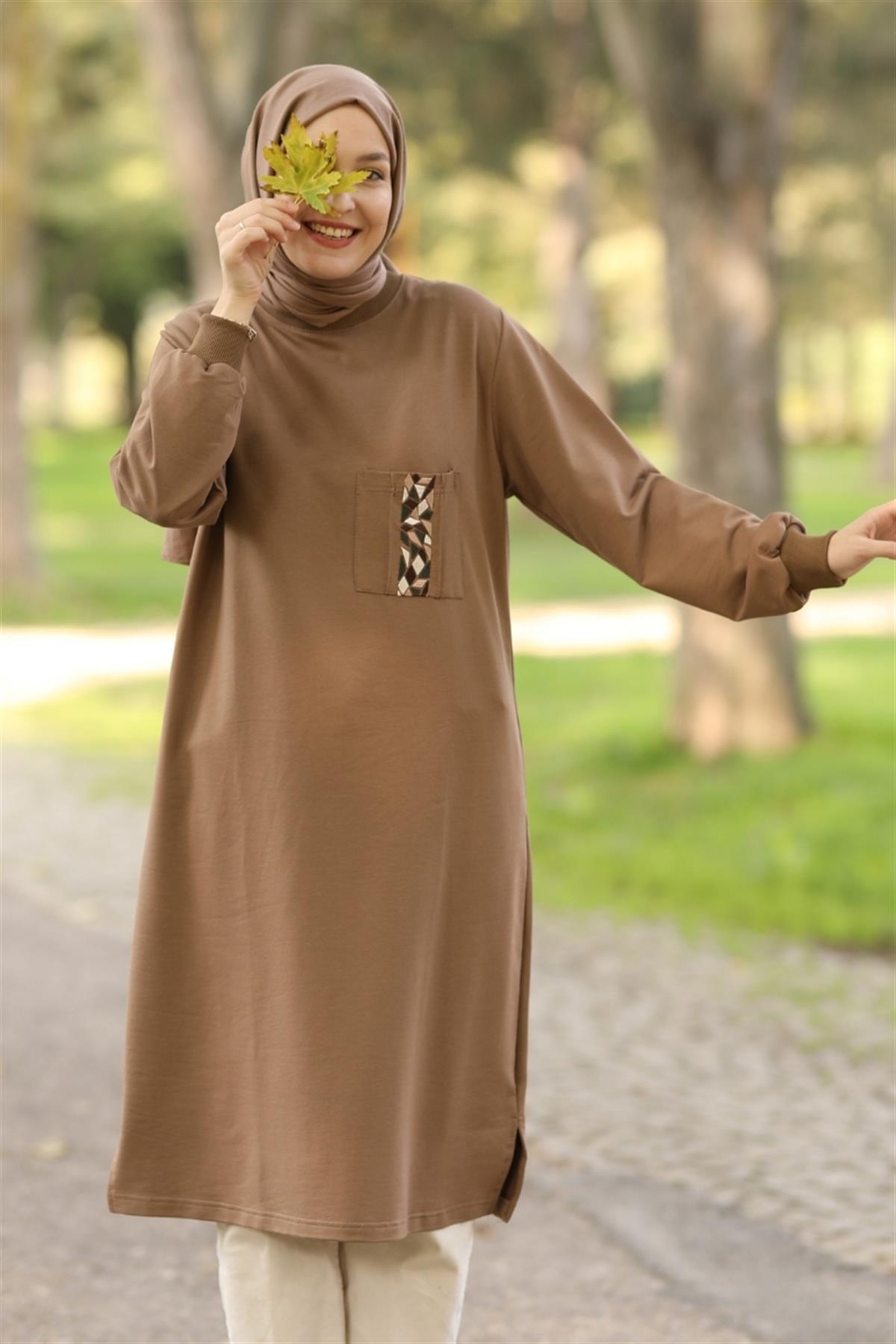 Basic Nakışlı Uzun Sweat Kahve