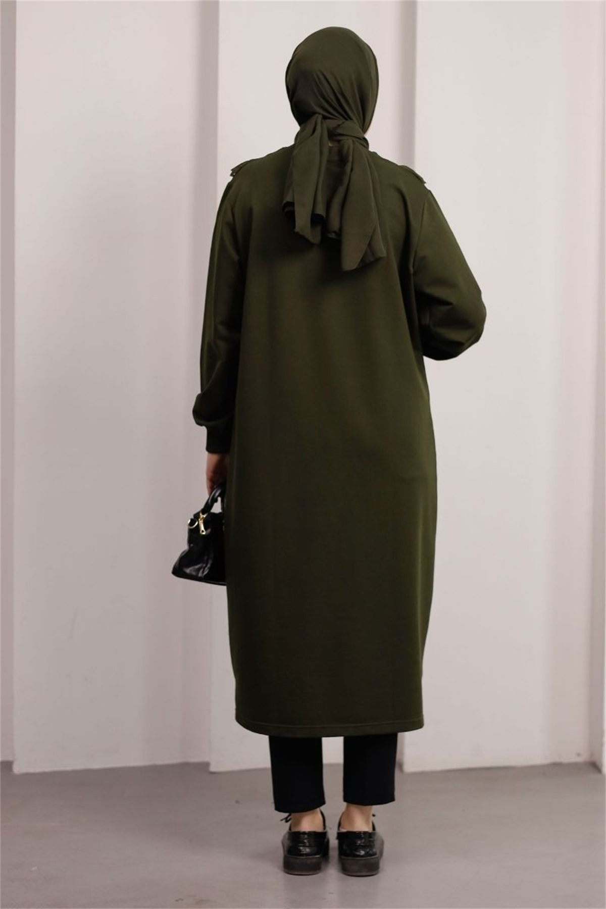 Brode Detaylı Uzun Sweat Haki