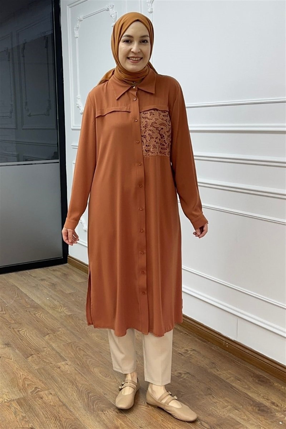 Brode Detaylı Uzun Tunik Kiremit