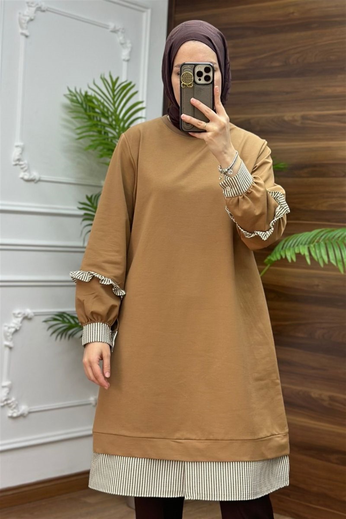 Gömlek Detaylı Sweat Camel