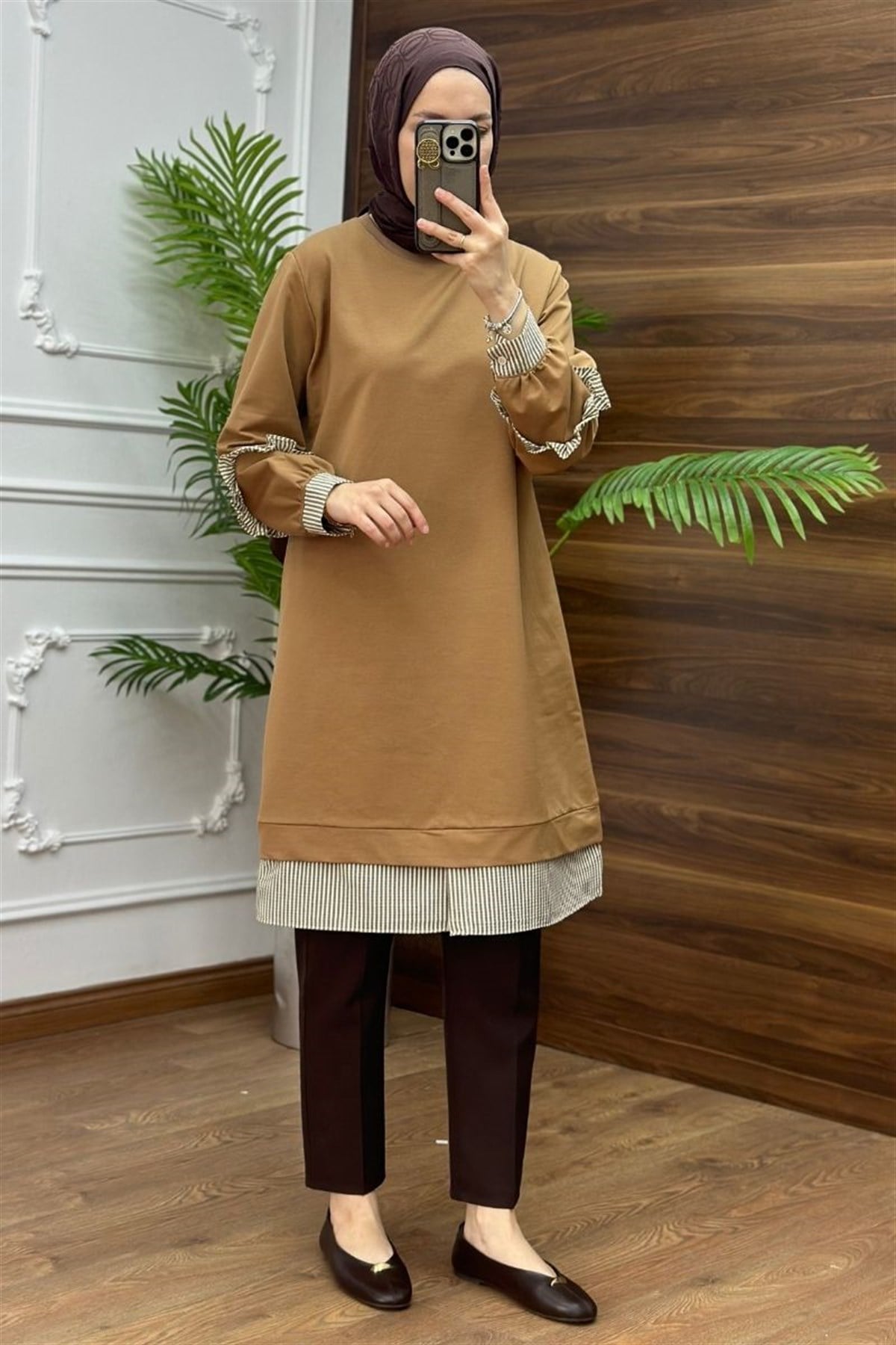 Gömlek Detaylı Sweat Camel
