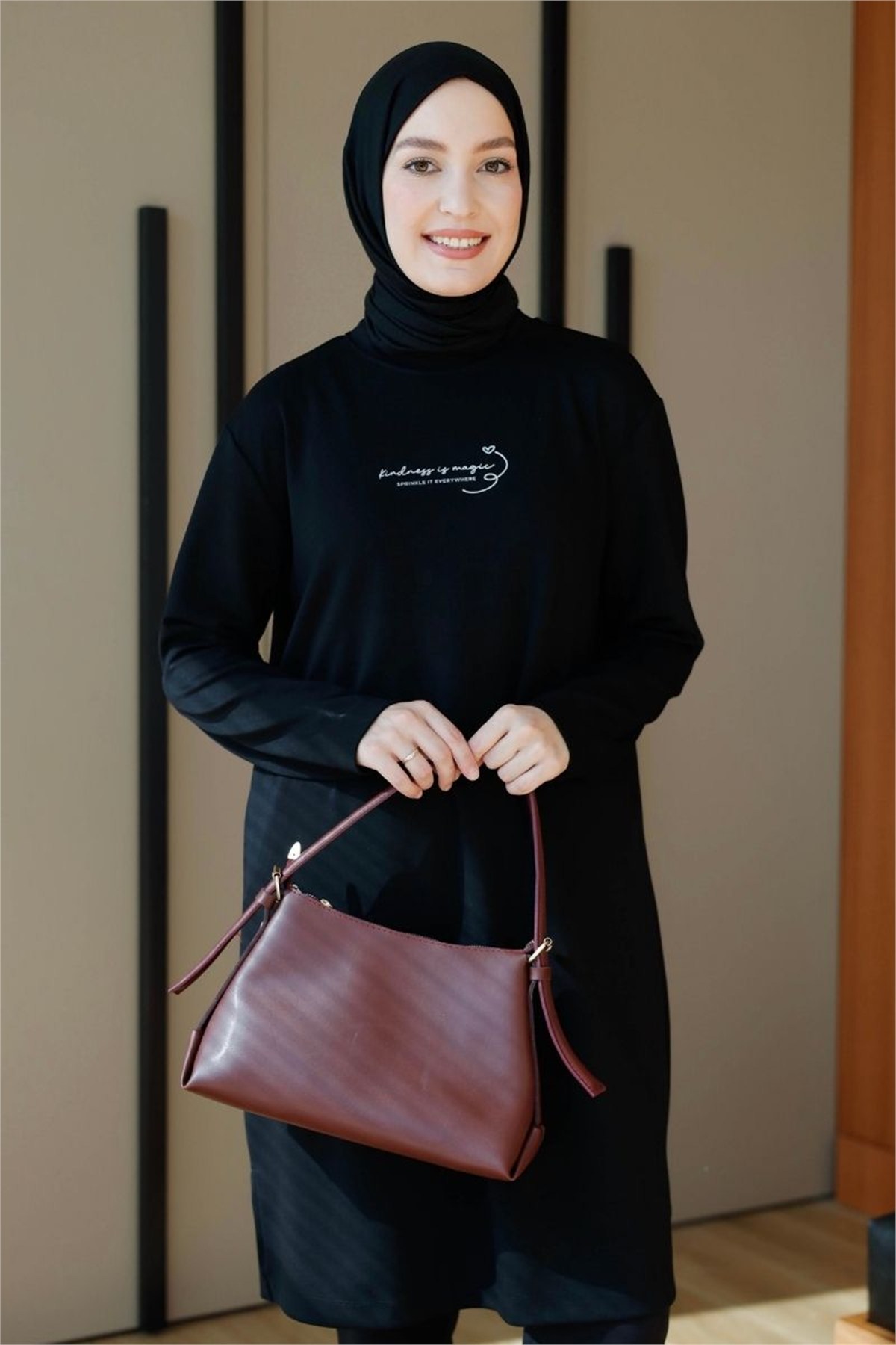 Önü Baskılı Oysho Sweat Siyah