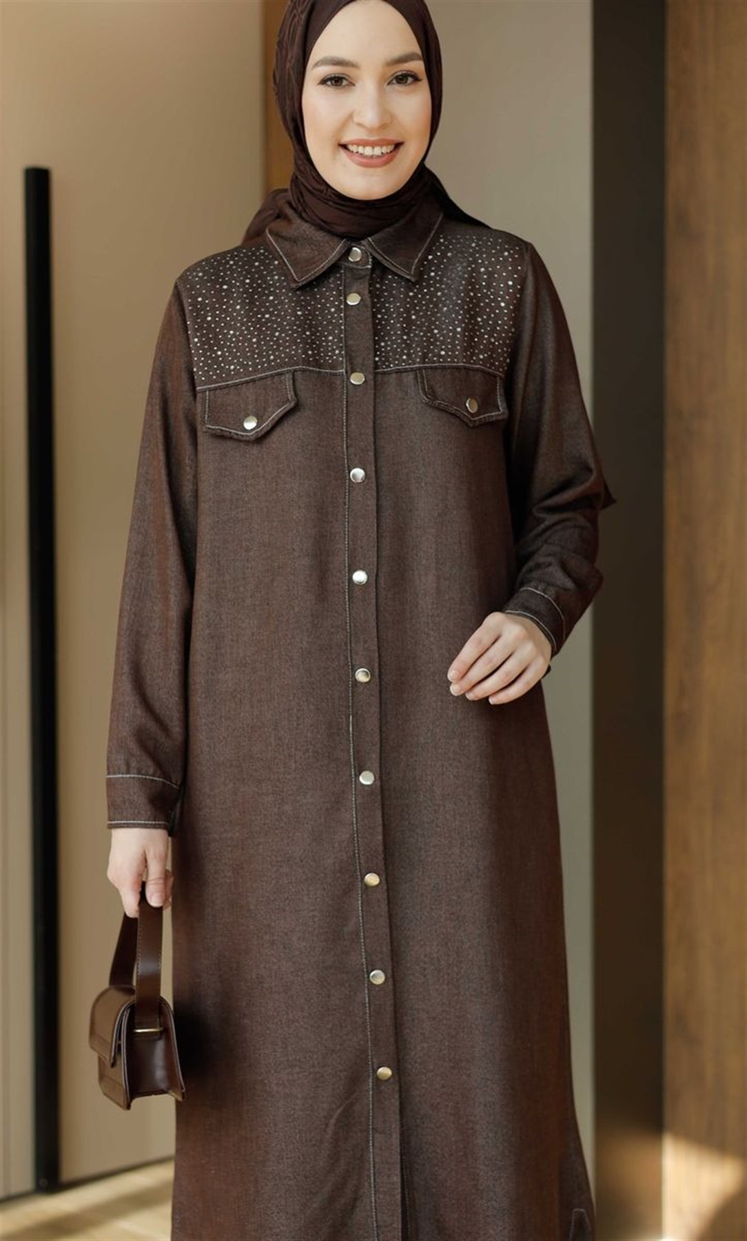 Pul Detaylı Çıtçıtlı Uzun Tunik Kahve