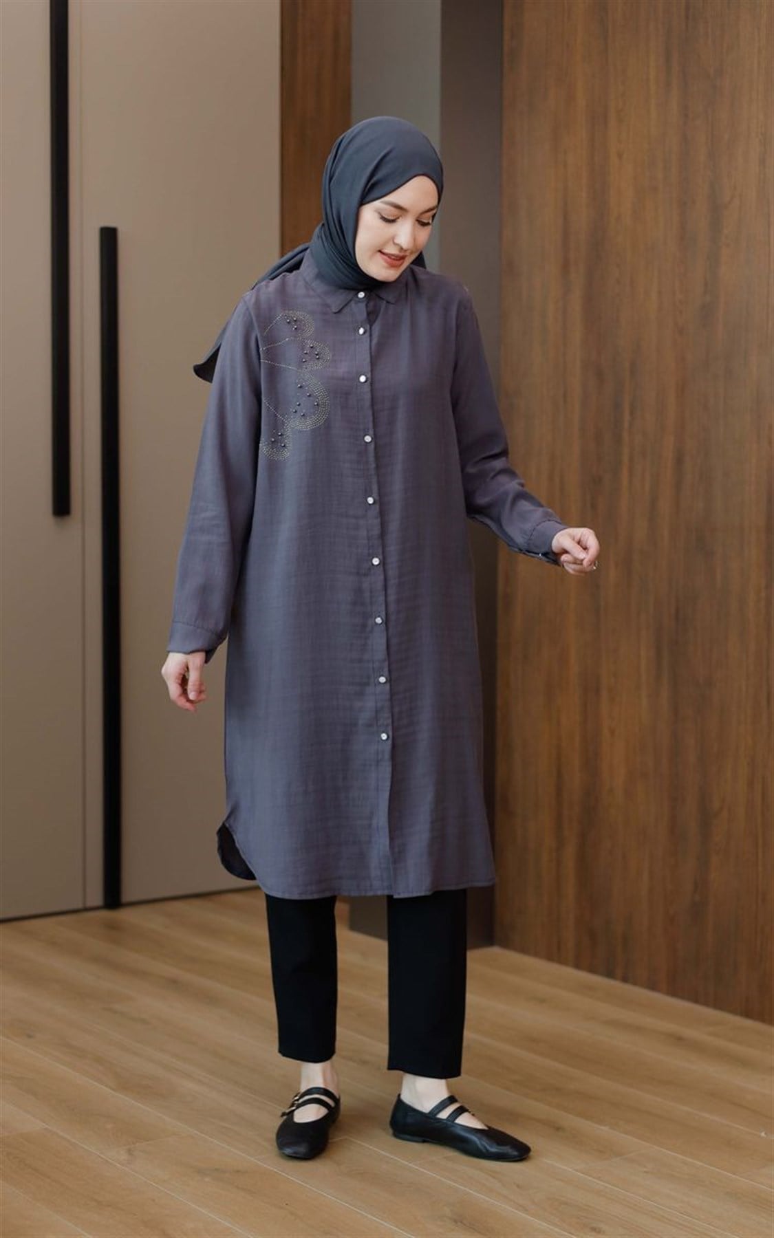 Taşlı Modal Uzun Tunik Füme