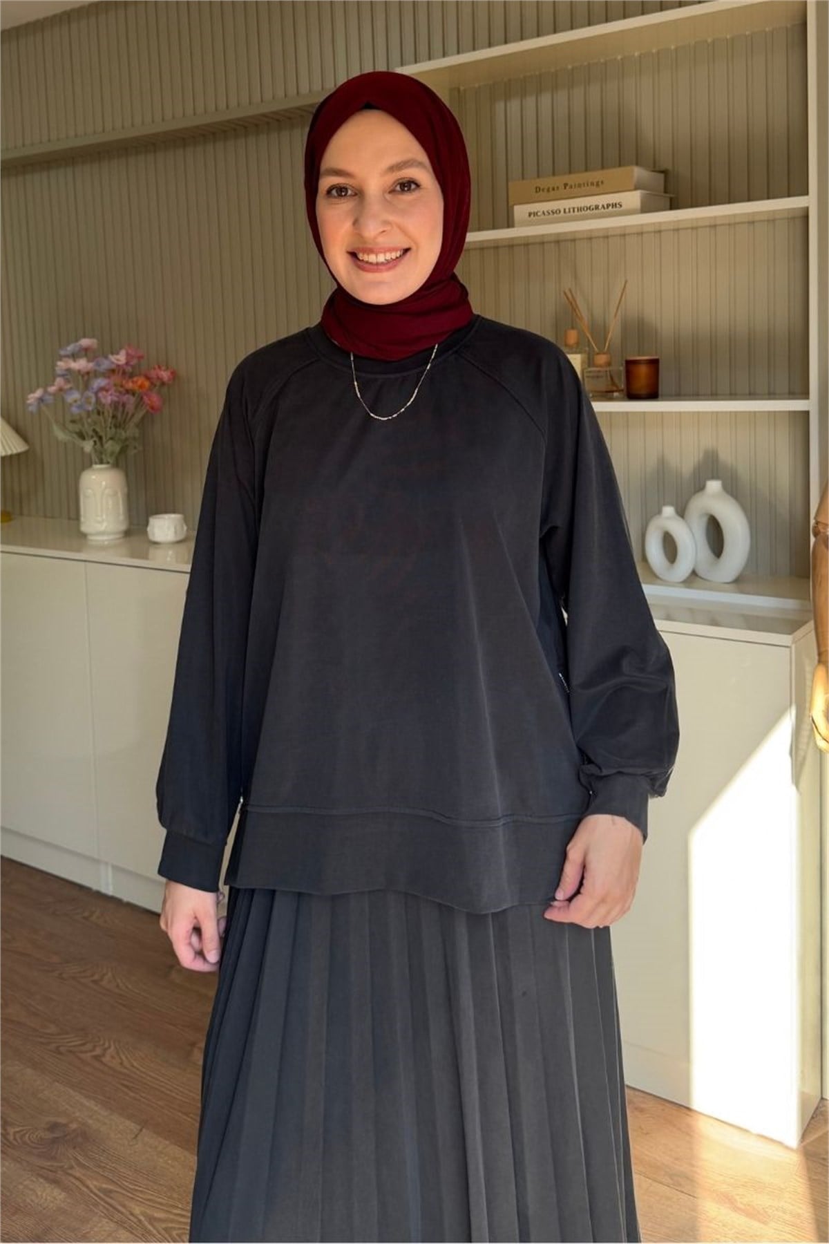 Yanları Fermuarlı Etekli İkili Takım Siyah