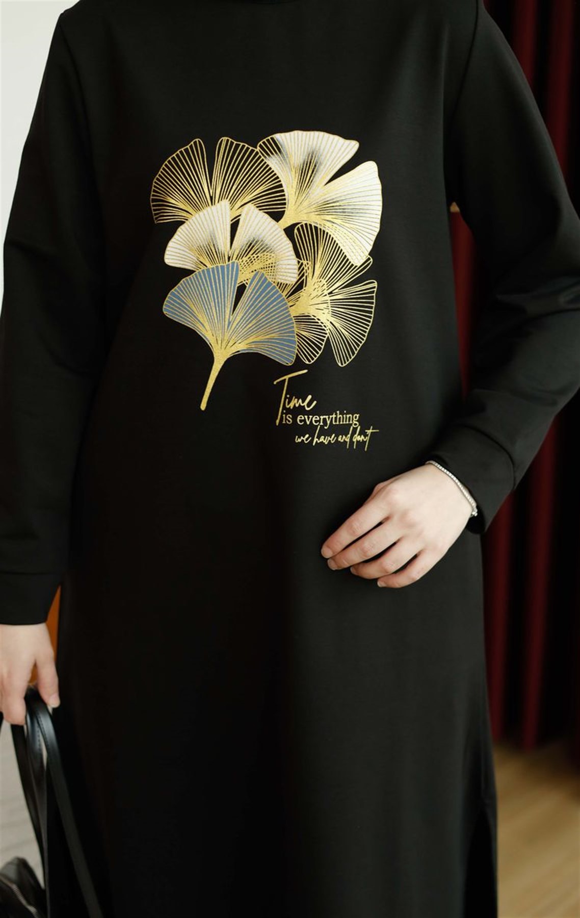 Yaprak Baskılı Uzun Sweat Siyah