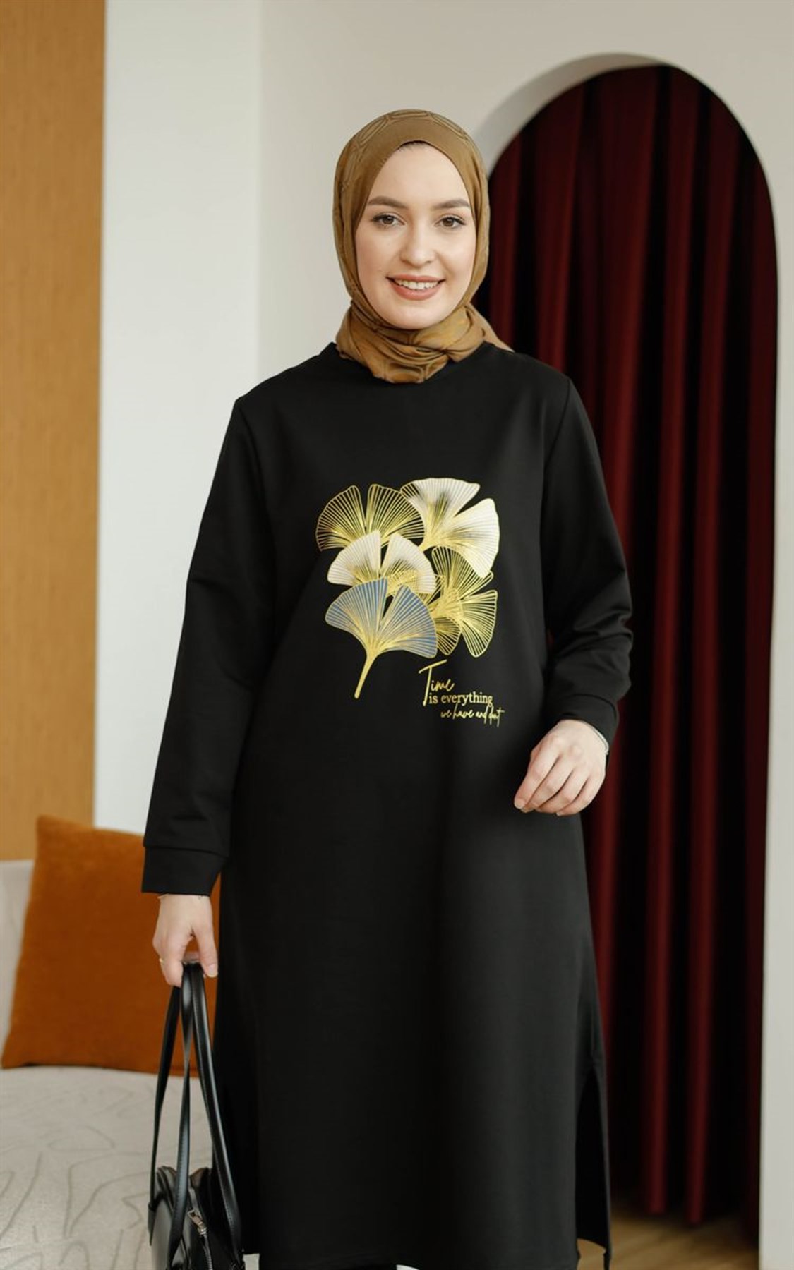 Yaprak Baskılı Uzun Sweat Siyah