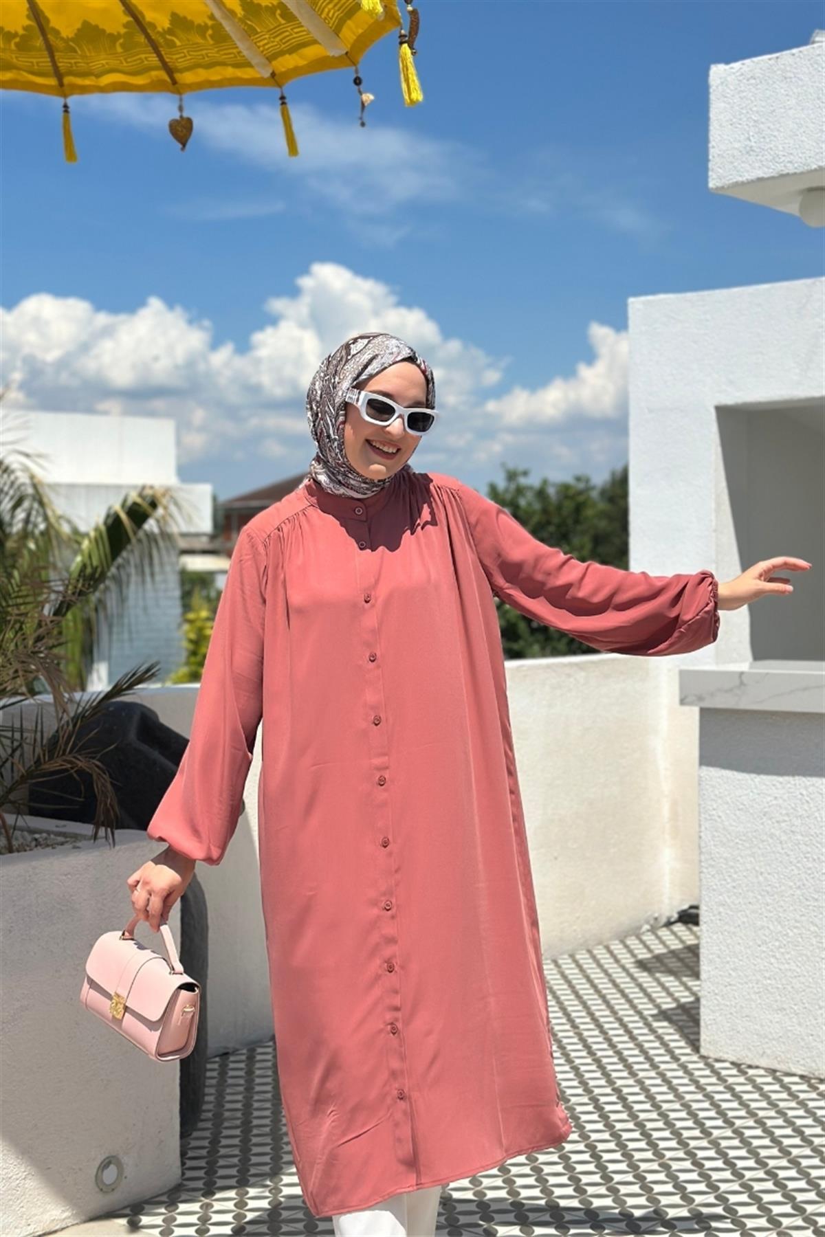 Zarif Düğmeli Medine İpeği Tunik Soft Pudra