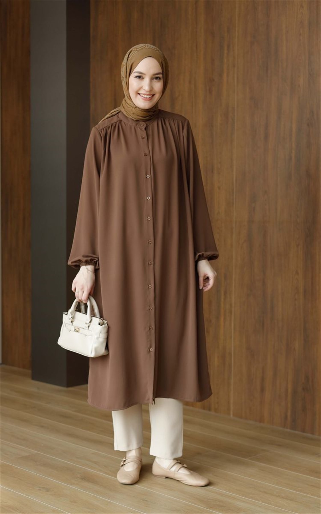 Zarif Medine İpeği Tunik Camel