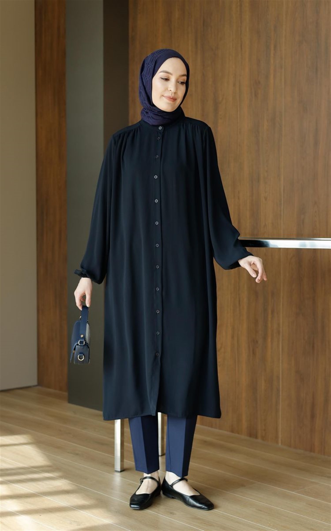 Zarif Medine İpeği Tunik Lacivert