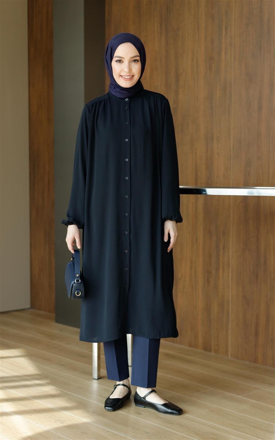 Zarif Medine İpeği Tunik Lacivert