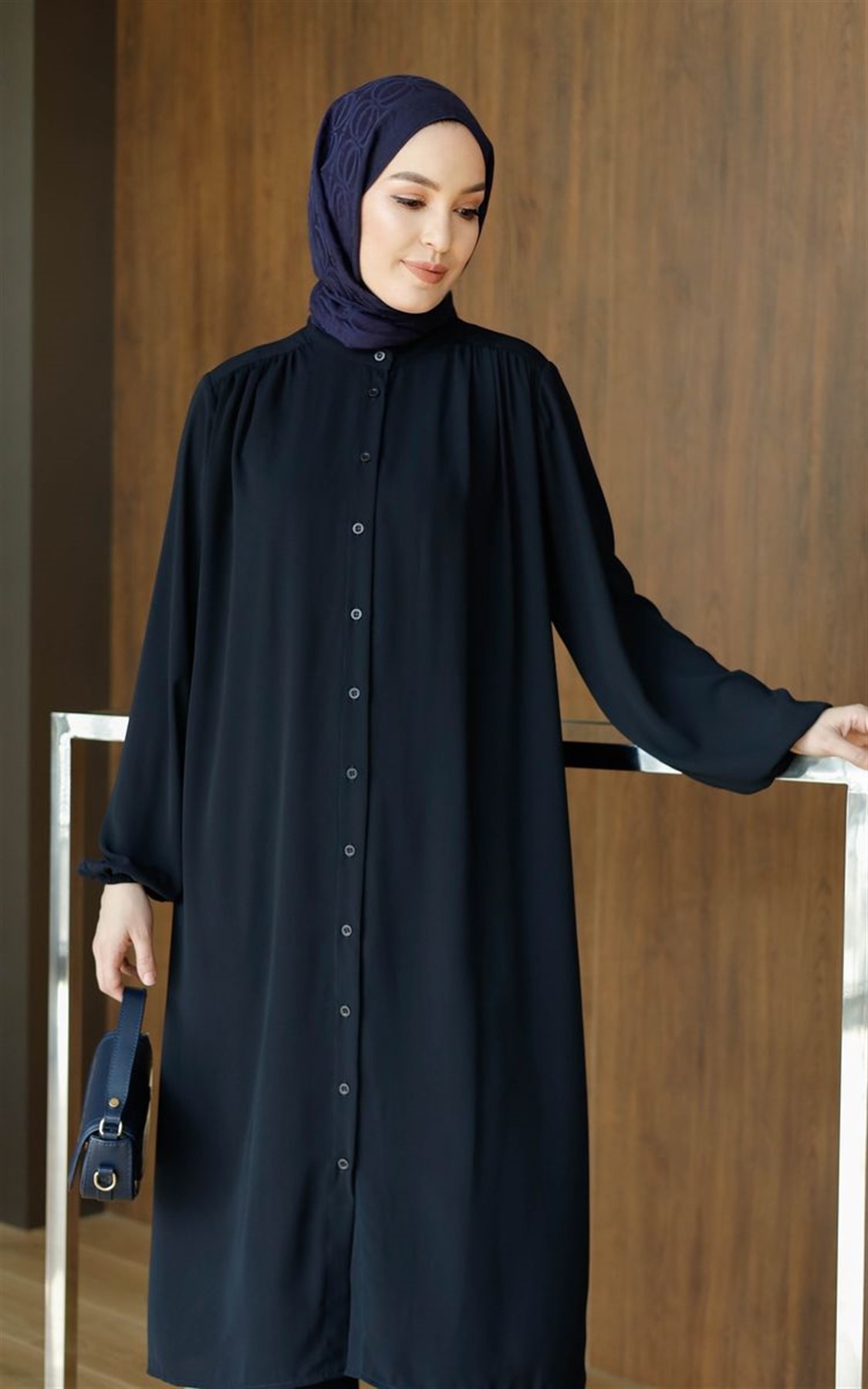 Zarif Medine İpeği Tunik Lacivert