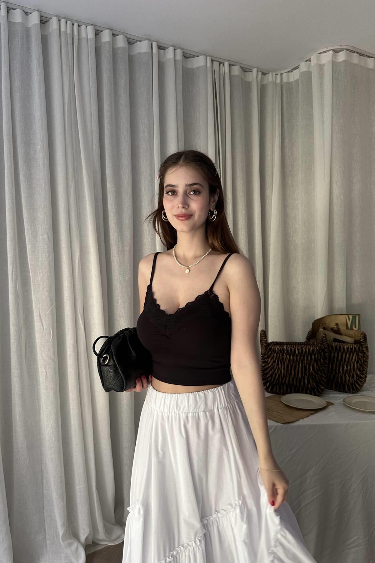 DANTEL DETAYLI TOP