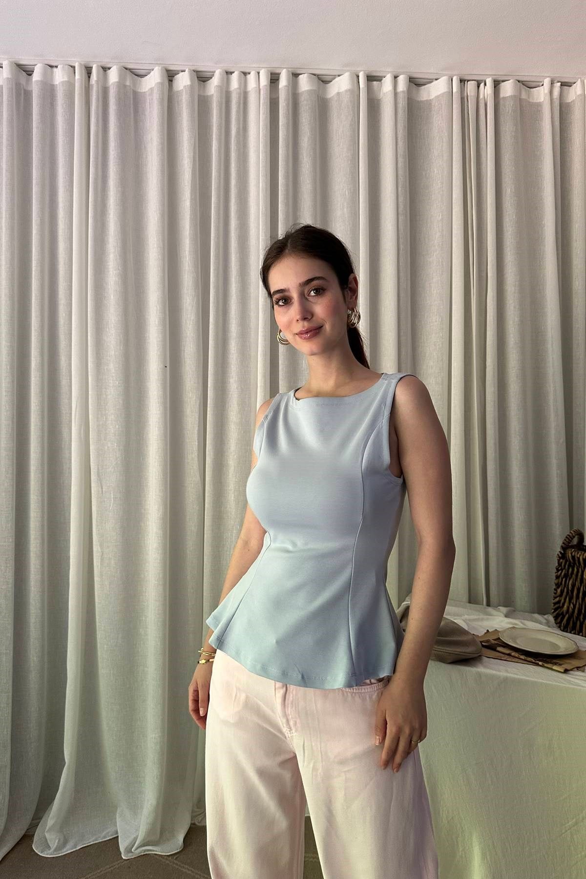 KAYIK YAKA PEPLUM BLUZ