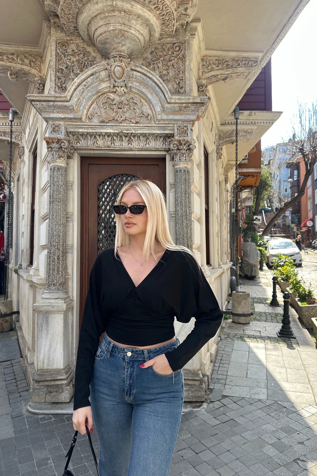 UZUN KOLLU BÜZGÜLÜ TOP