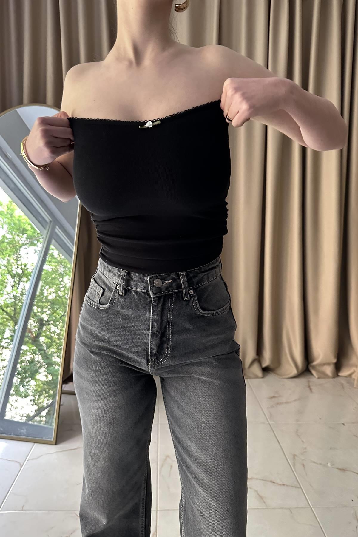 GÜL DETAYLI STRAPLEZ TOP