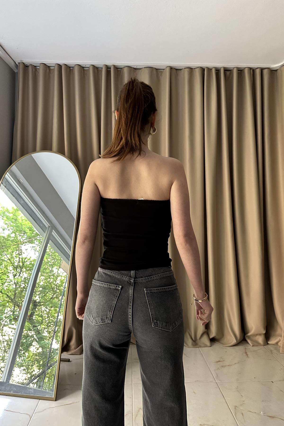 GÜL DETAYLI STRAPLEZ TOP