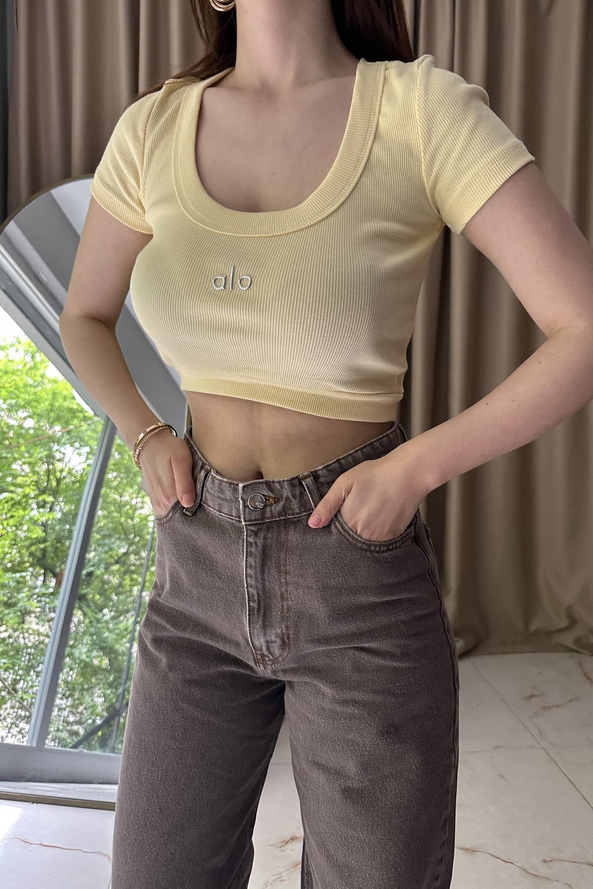 NAKIŞ DETAY CROP BODY
