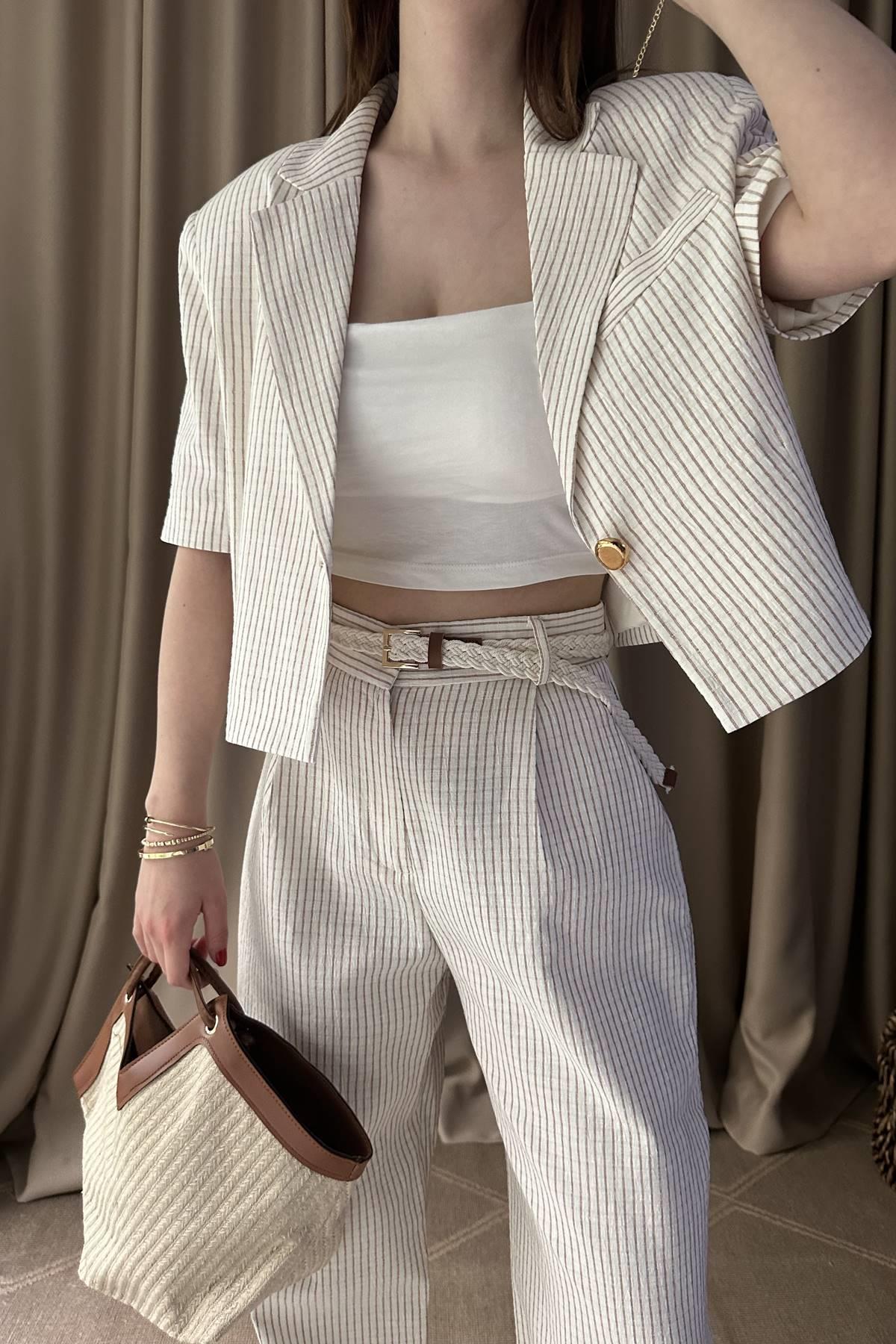 ÇİZGİ DETAYLI CROP CEKET
