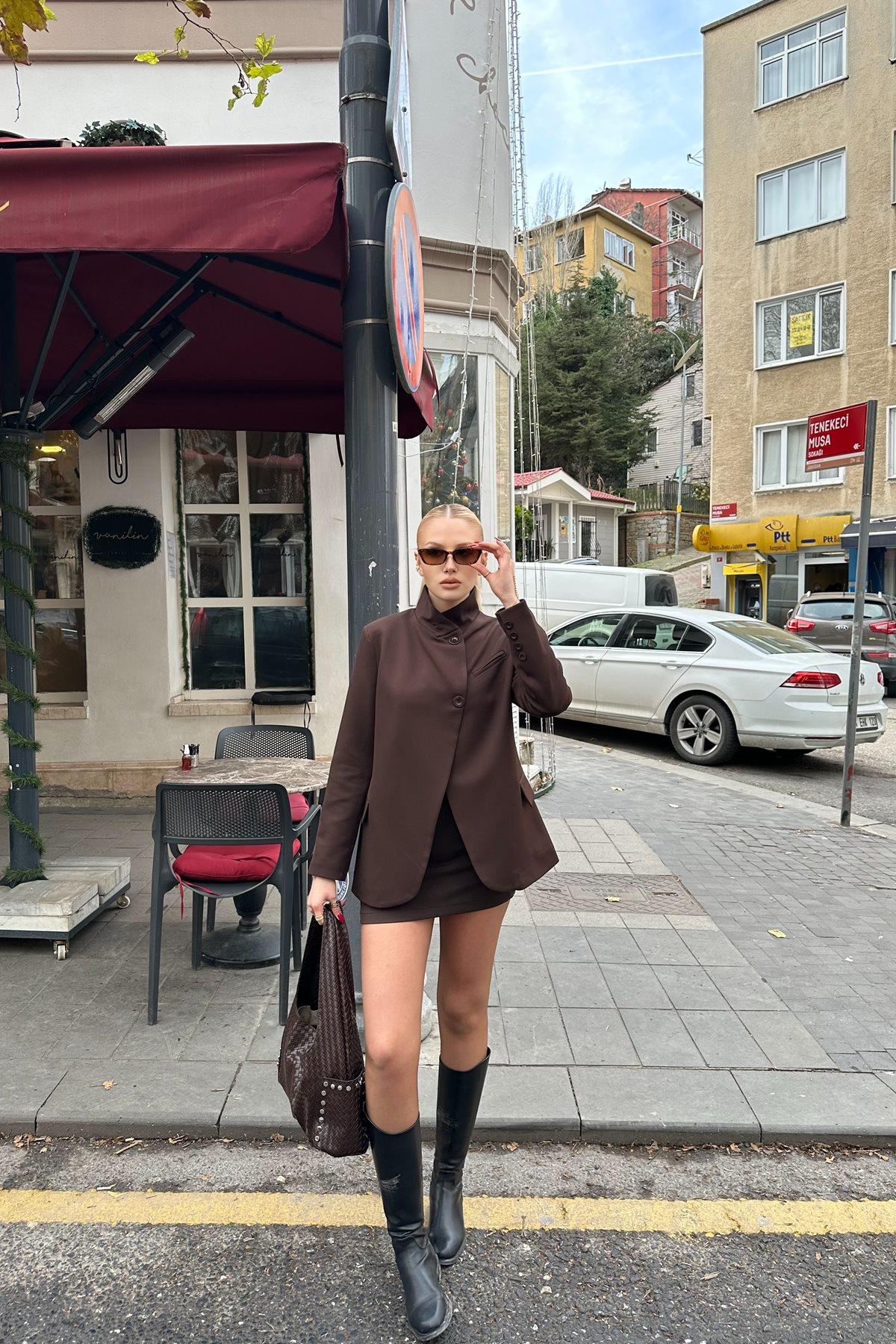 HAKİM YAKA TEK DÜĞME CEKET