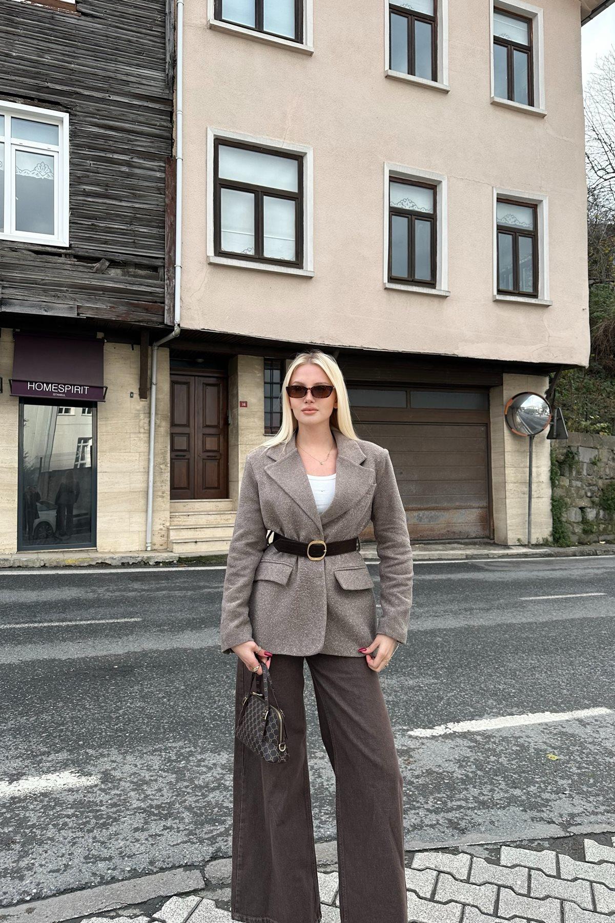 KEMER DETAYLI BLAZER CEKET