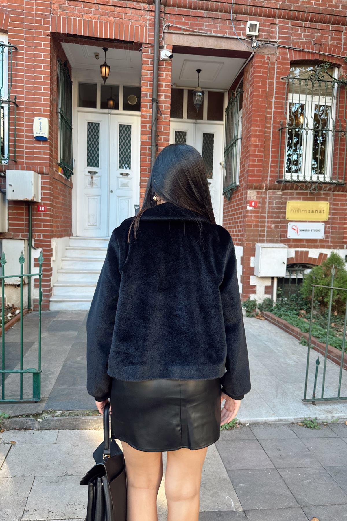 ÖN FERMUARLI DERİ DETAYLI KÜEK CEKET