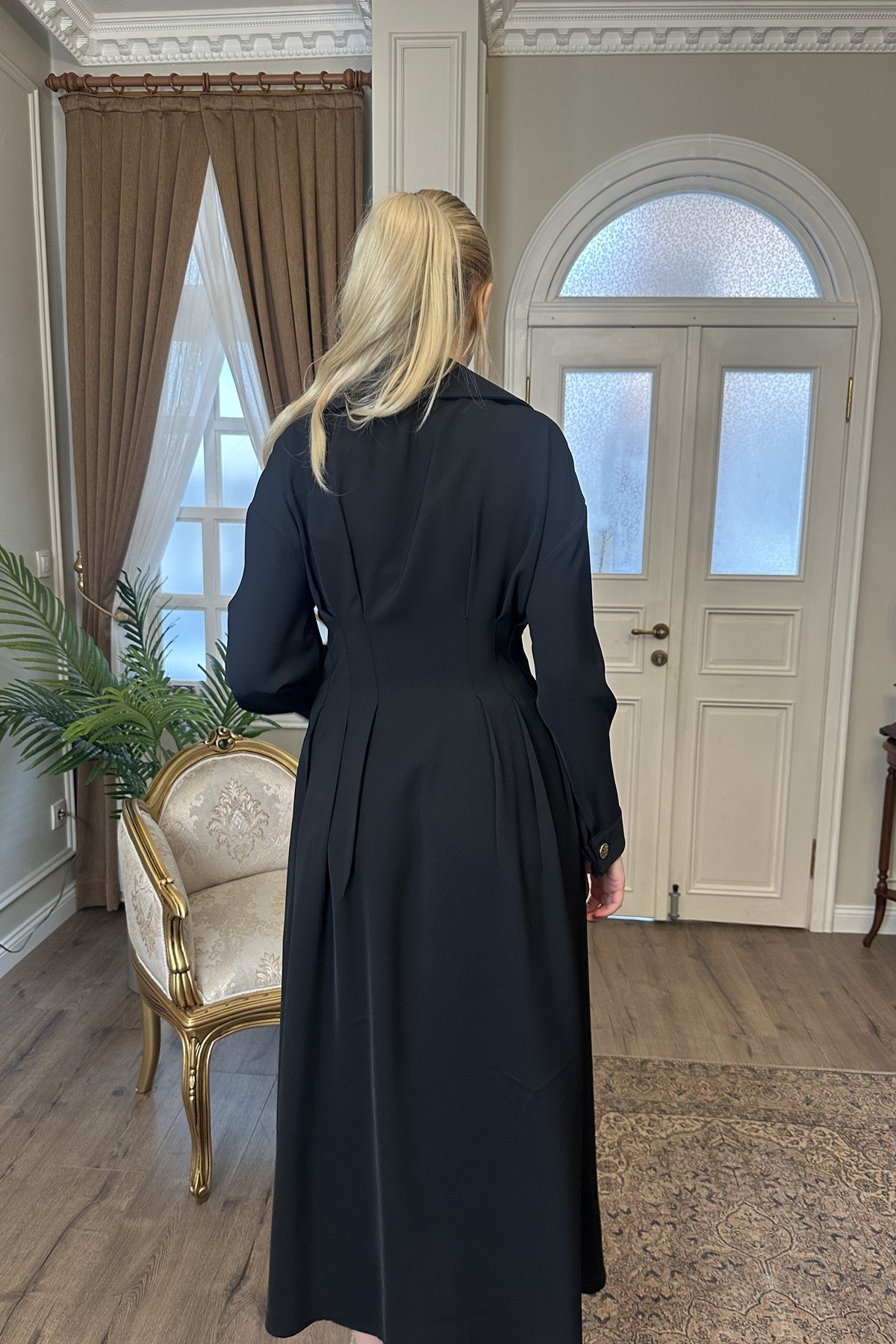 BEL SASON DETAYLI DÜĞMELİ ELBİSE
