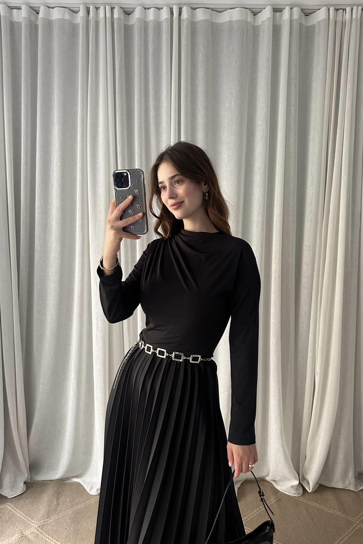 ETEĞİ PİLİSE DETAYLI SANDY ELBİSE