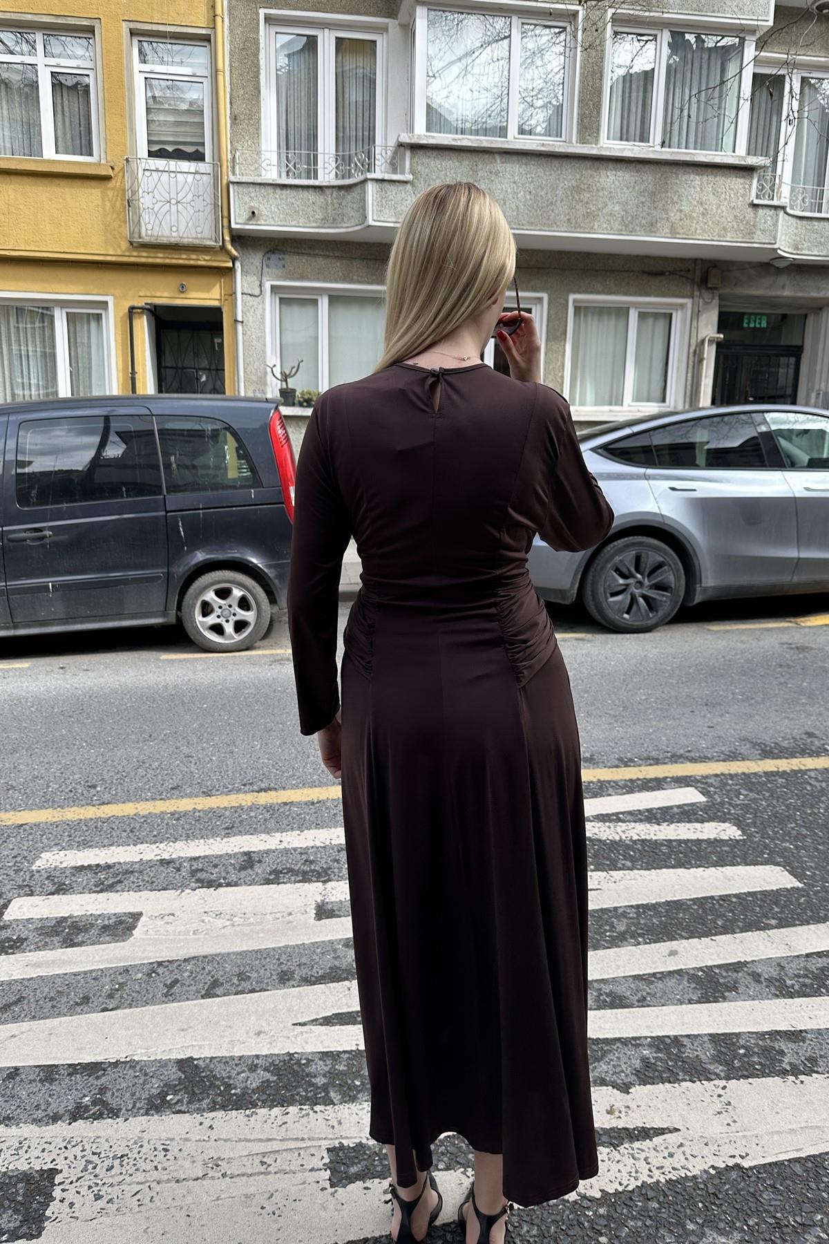KRUVAZE GEÇMELİ SANDY ELBİSE