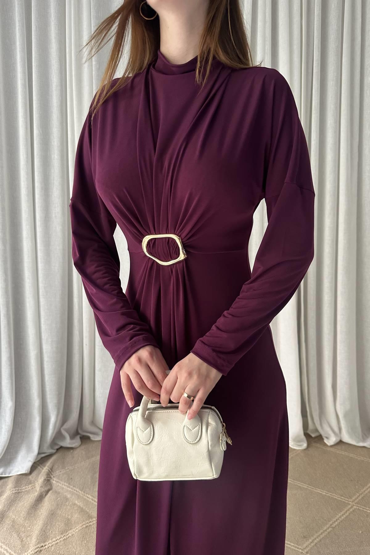 ÖN TOKA DETAYLI PİLELİ ELBİSE