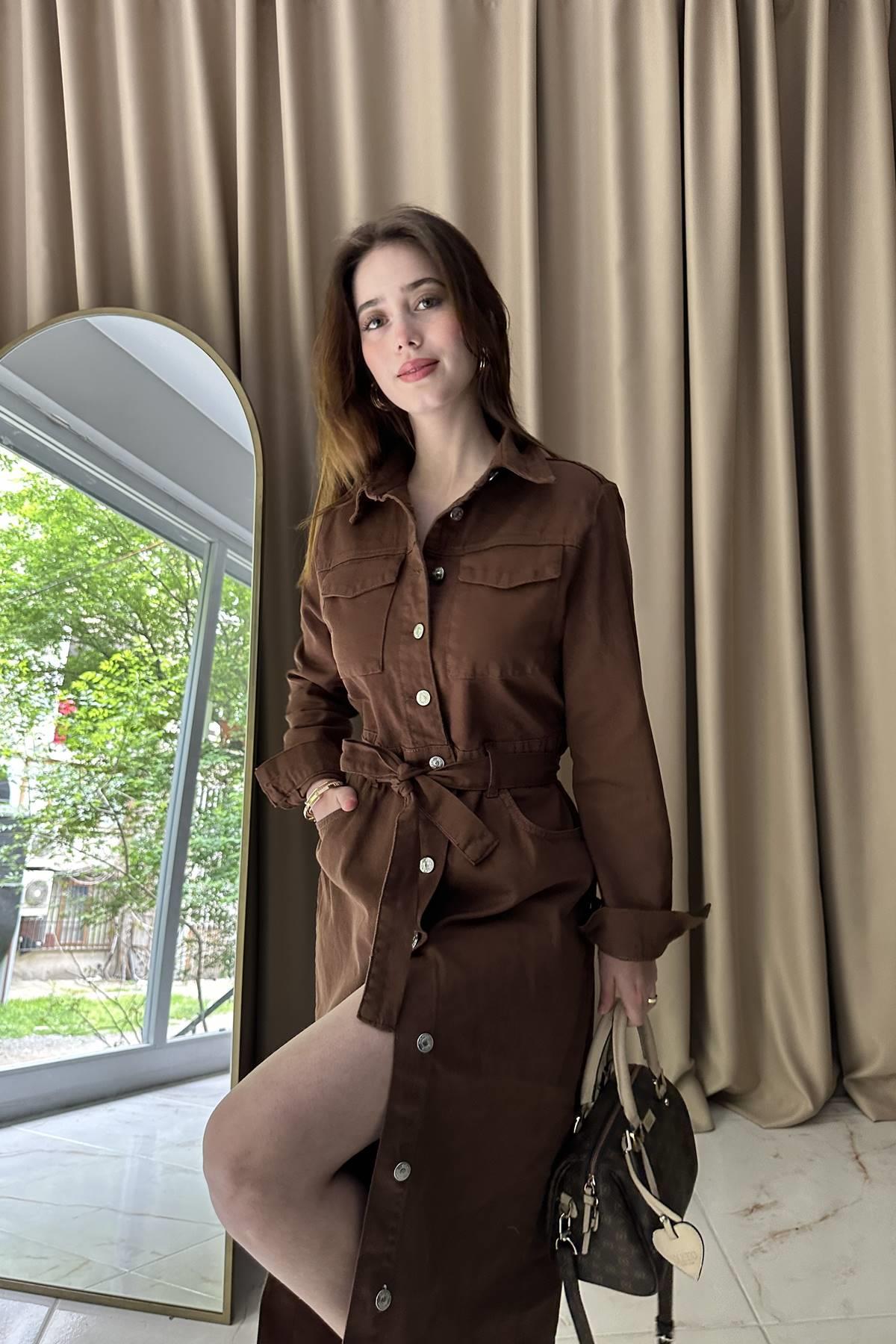ÖNÜ DÜĞME DETAYLI GABARDİN ELBİSE
