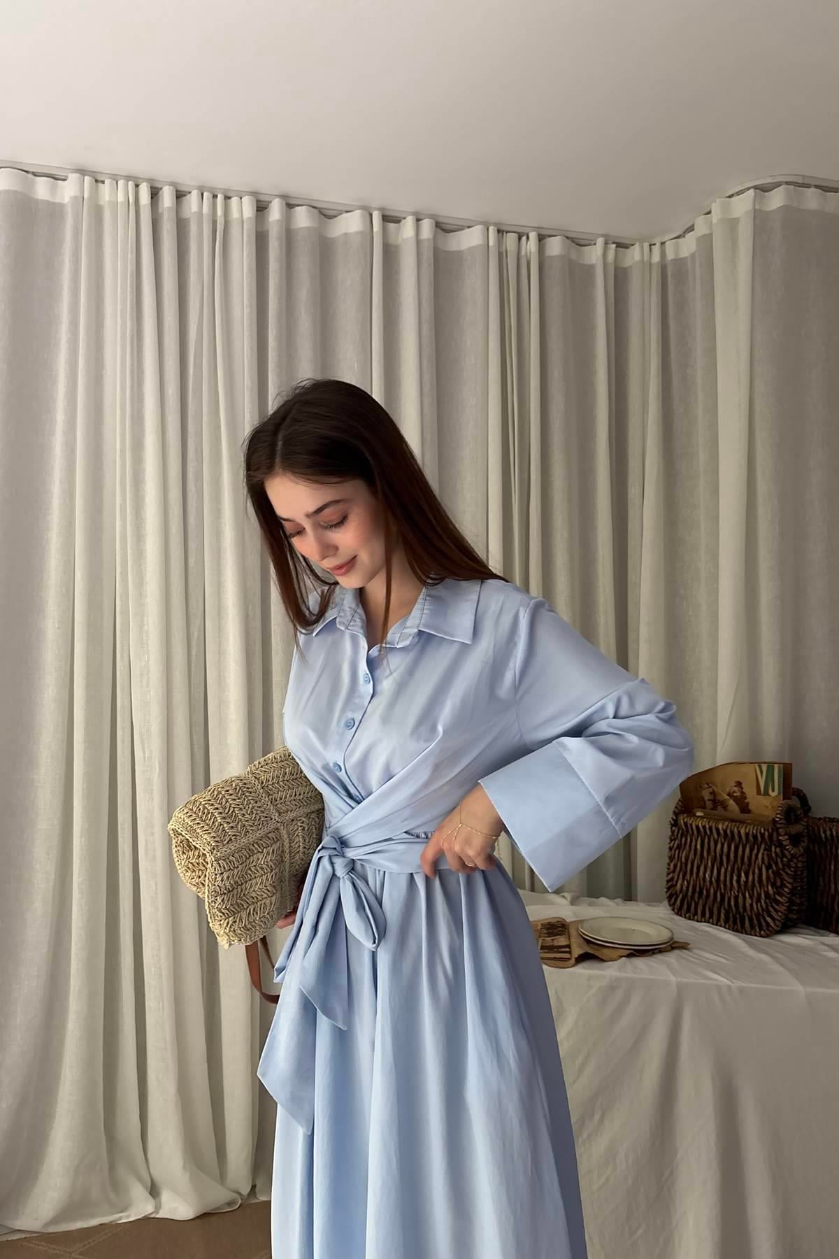 YARIM PATLI BEL BAĞLAMALI ETEĞİ KLOŞ ELBİSE